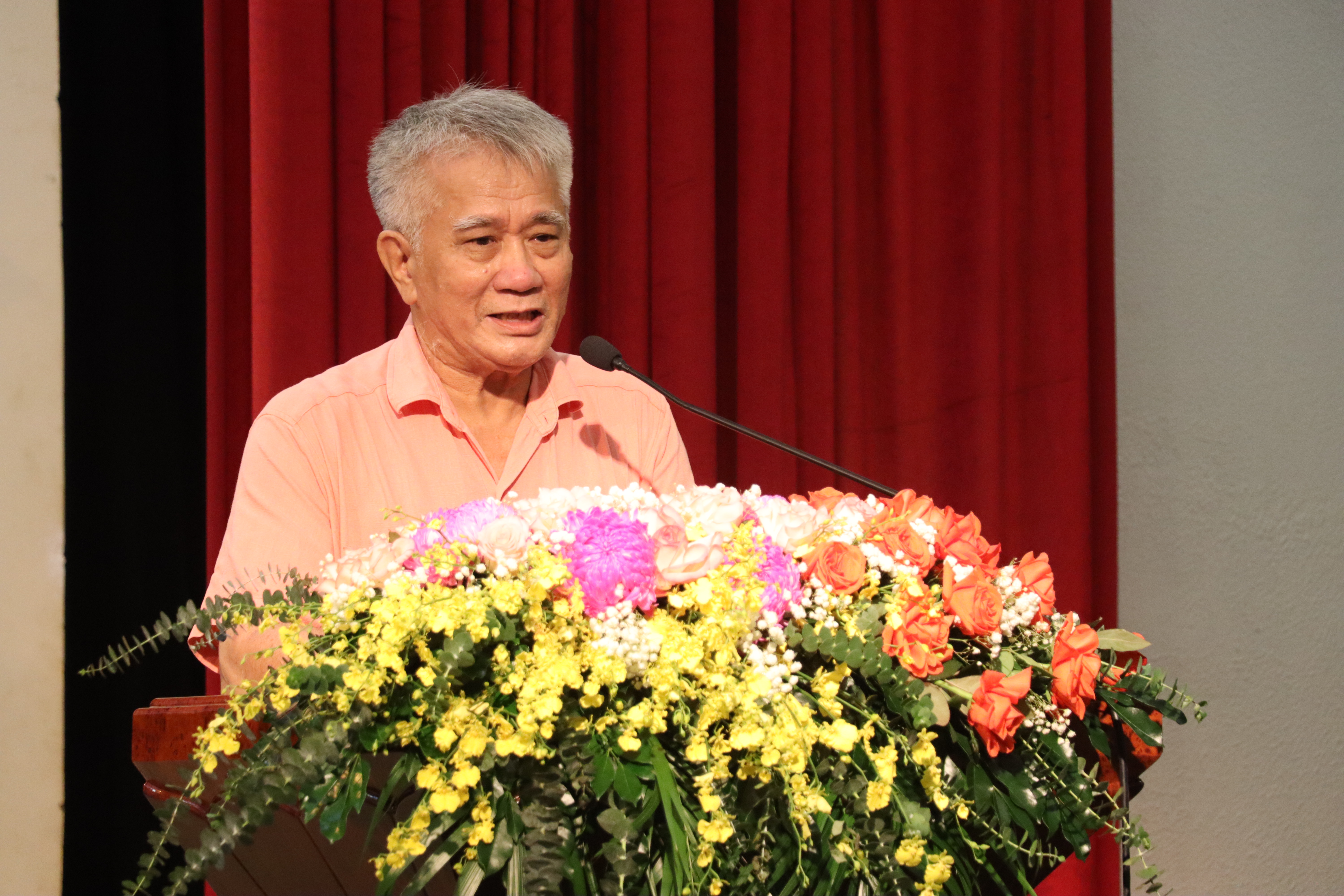 van-hoc-nghe-thuat2.JPG