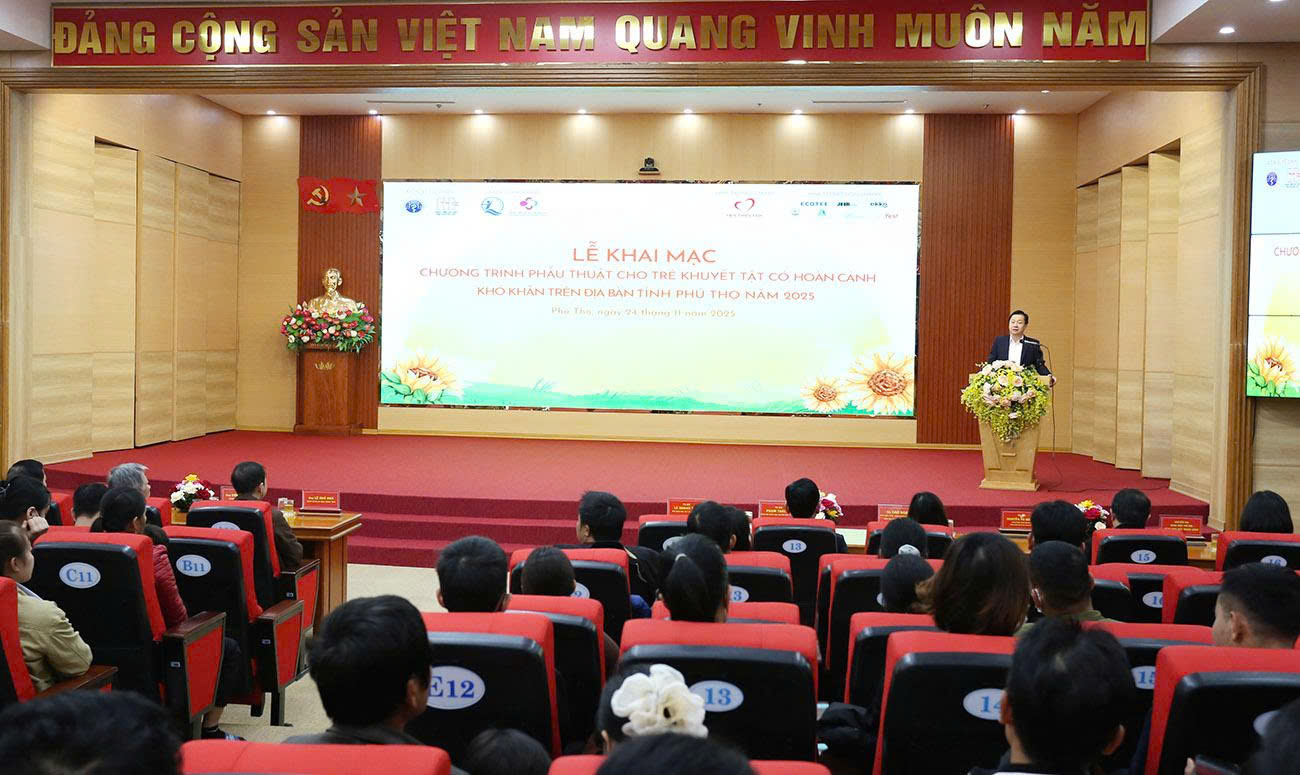 Hơn 500 trẻ khuyết tật được khám và phẫu thuật miễn phí tại Phú Thọ.jpg