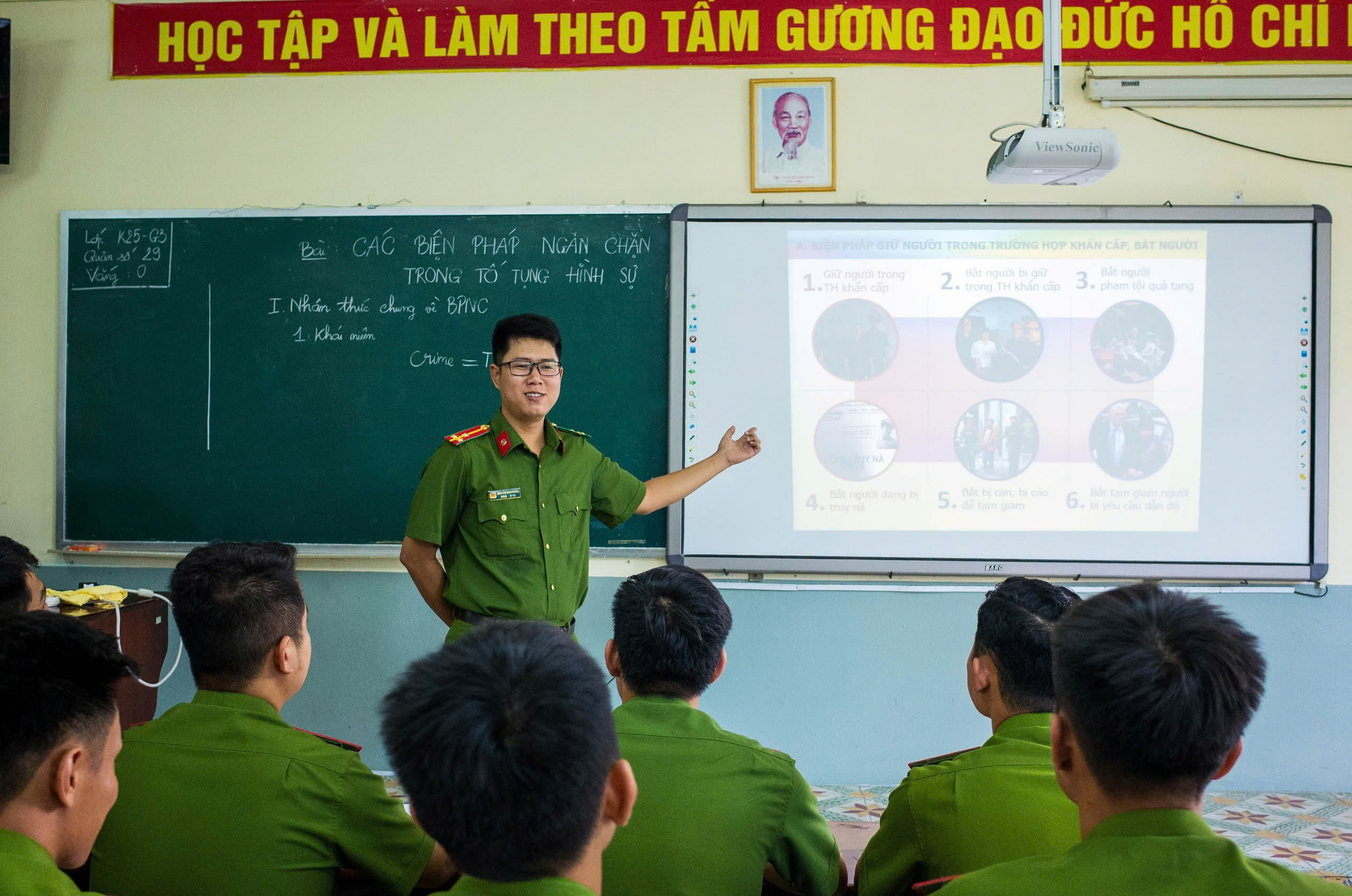 ths-Phuoc.jpg