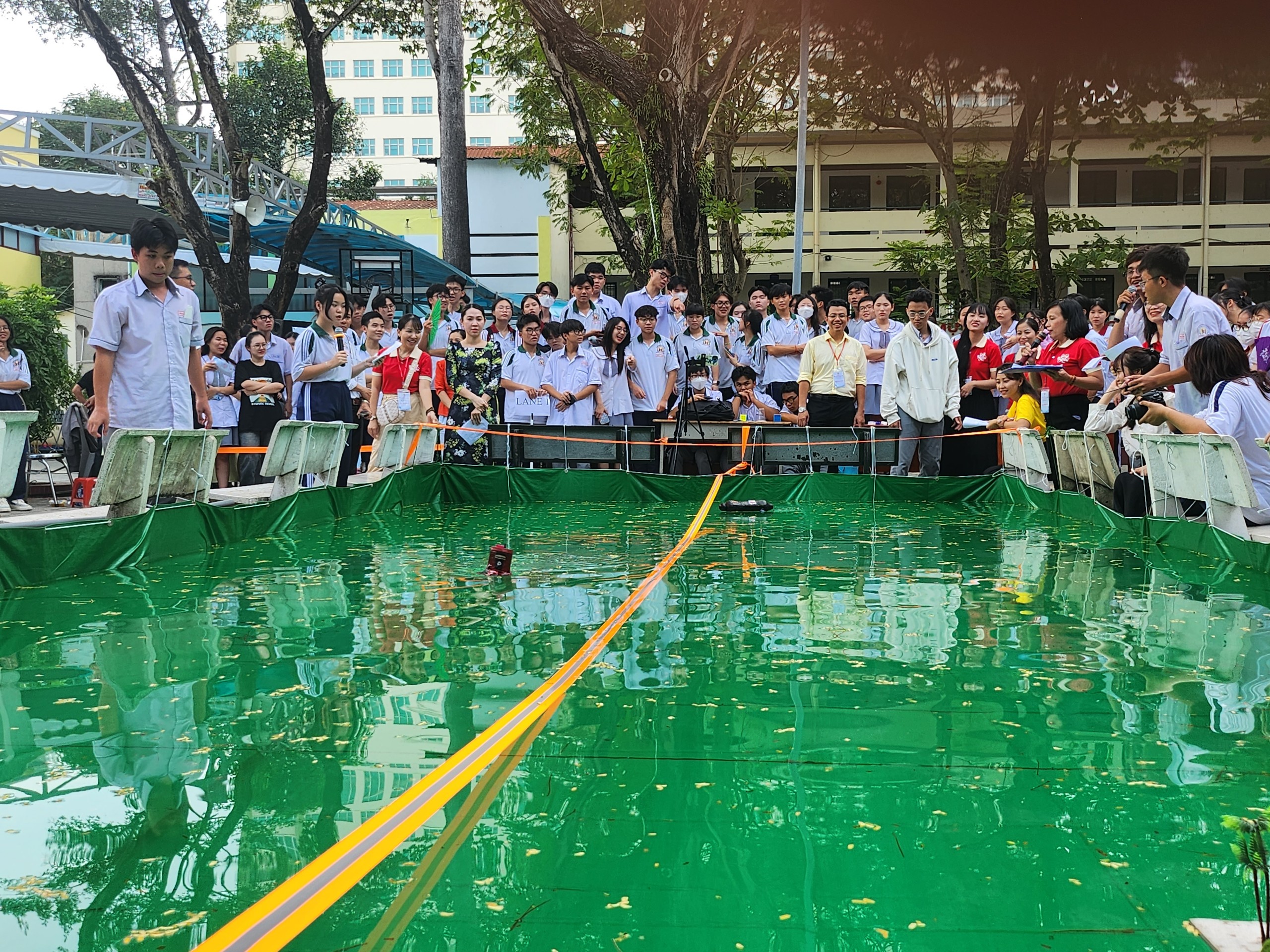 thiết kế mô hình tàu ngầm