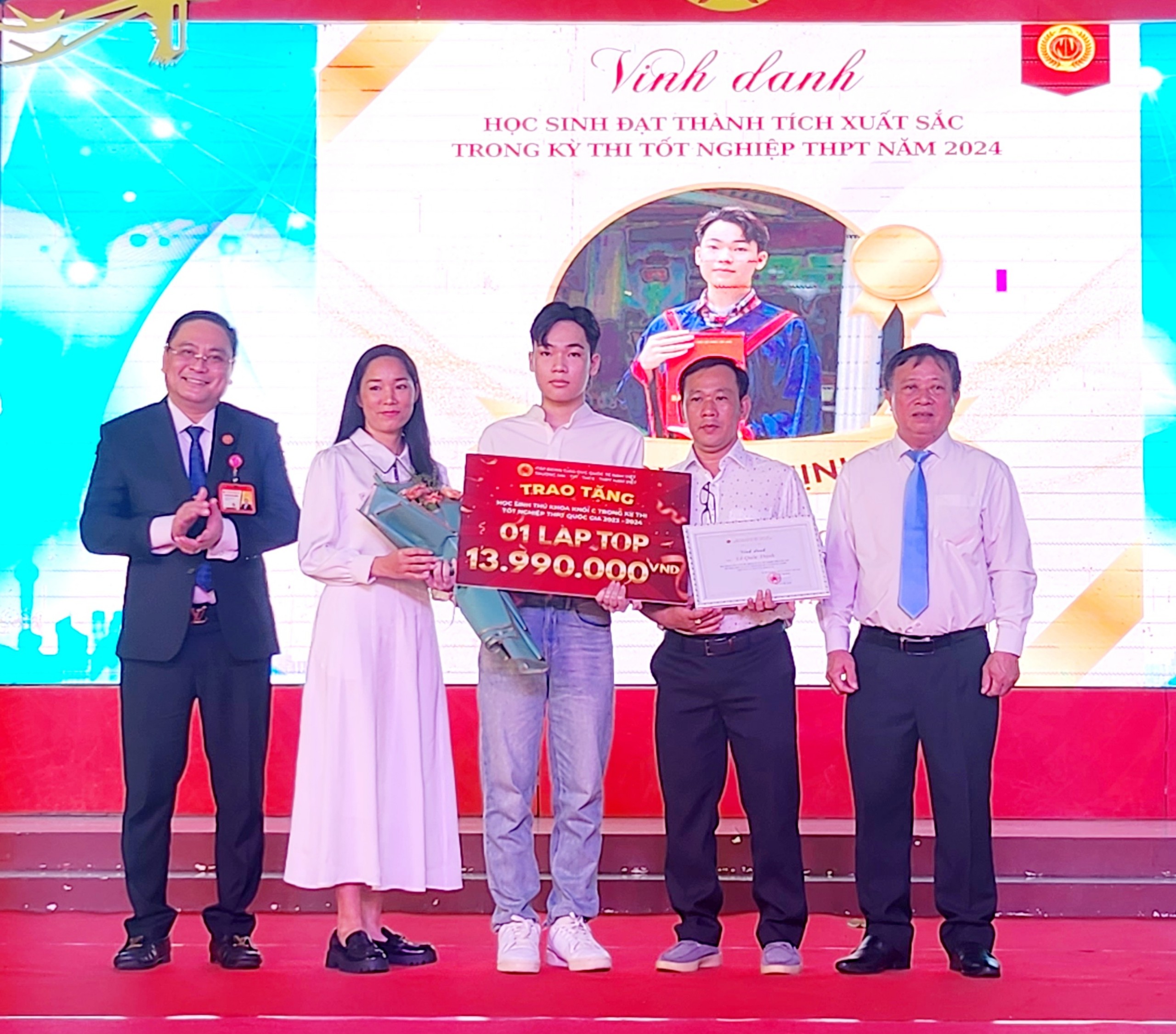 thủ khoa khối C
