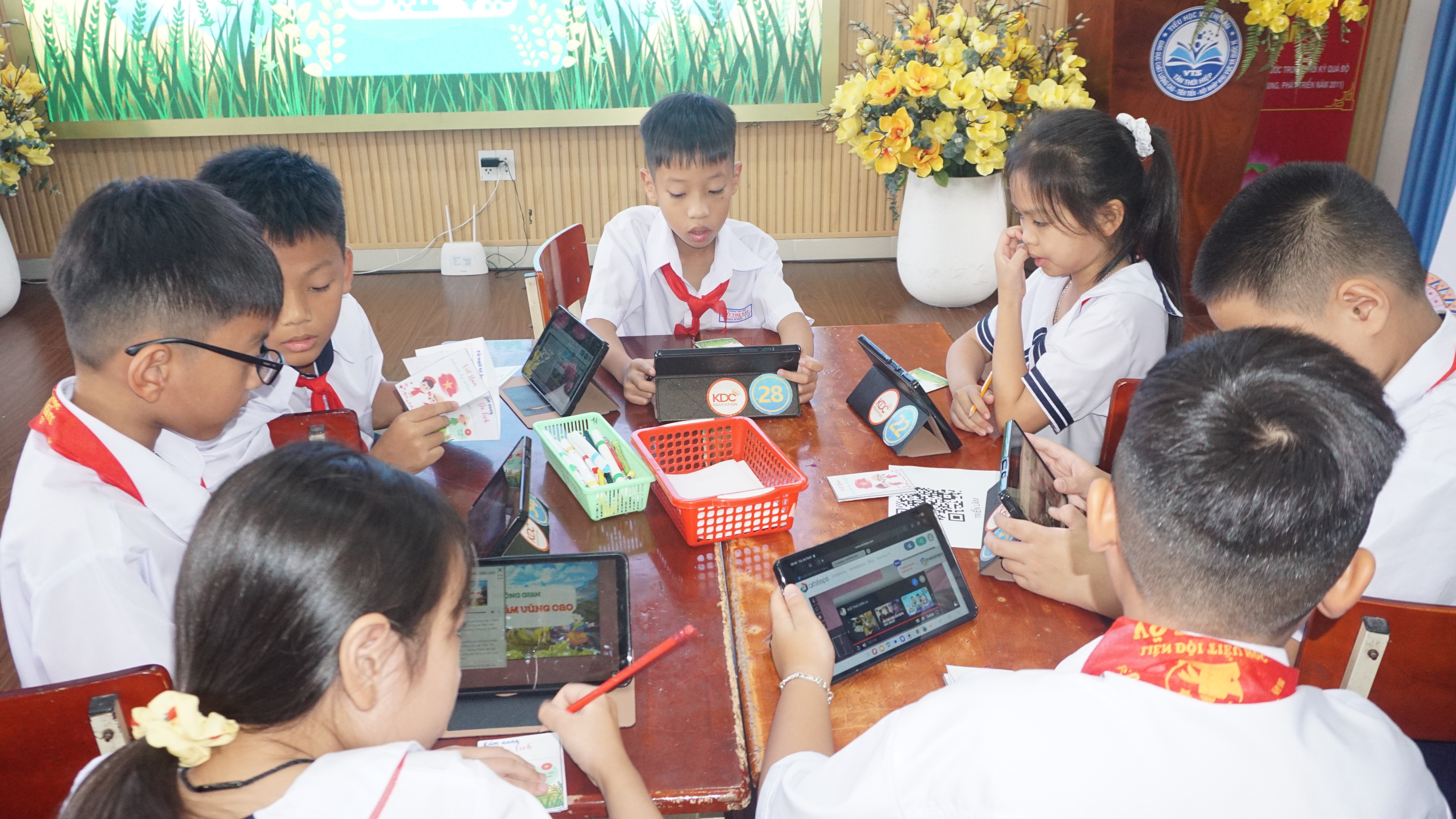 trien-lam-ao-8.JPG