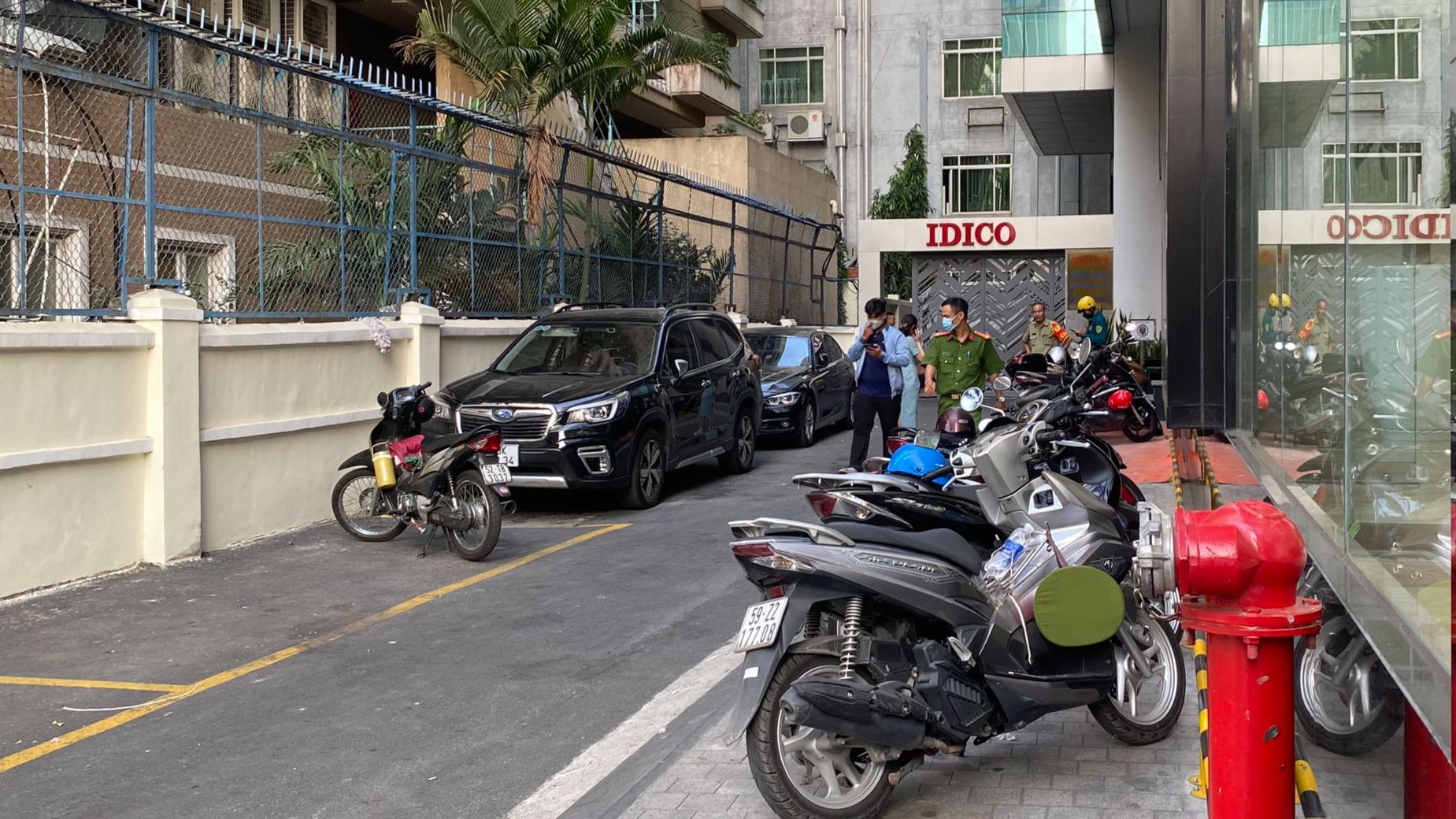 Công an sau đó có mặt khám nghiệm hiện trường, điều tra nguyên nhân vụ việc