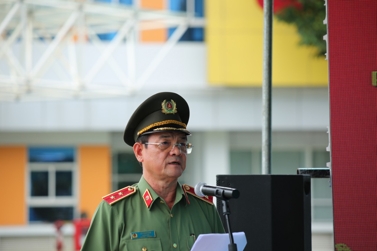 cong-an-tphcm-dien-tap-chua-chay-tai-benh-vien-nhi-dong-tp.jpg