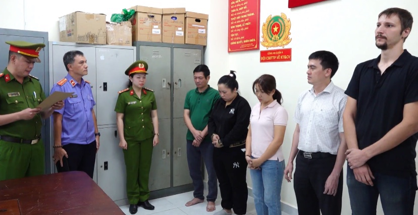 bang-cho-vay-lai-nang-o-quan-4-da-thu-4-6-ngan-ti-bi-bat-2.jpg