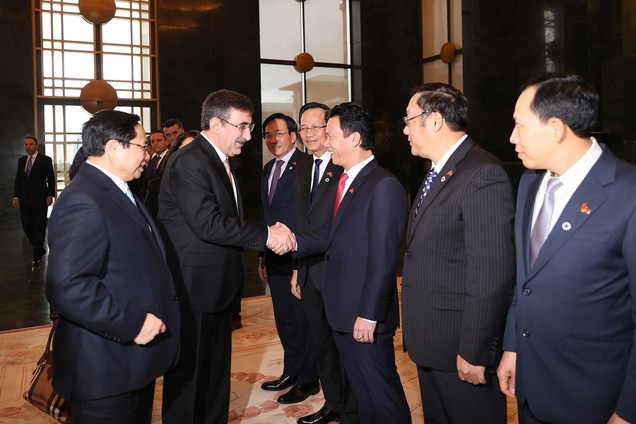 thu-tuong-pham-minh-chinh-tho-nhi-ky-5.jpg