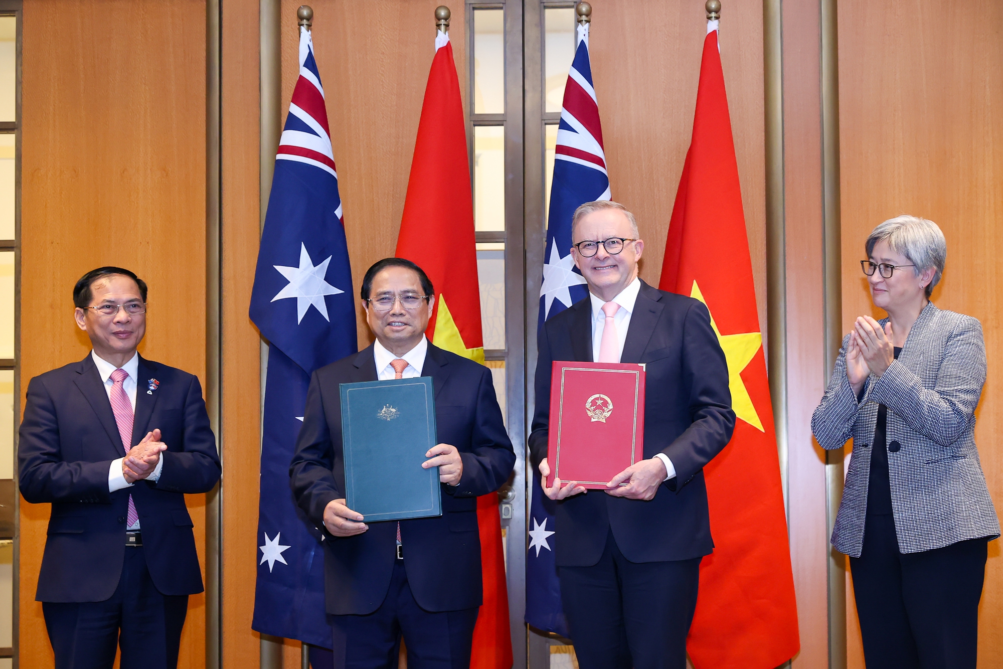 viet-nam-australia-nang-cap-quan-he-ngoai-giao-len-doi-tac-chien-luoc-toan-dien.jpg