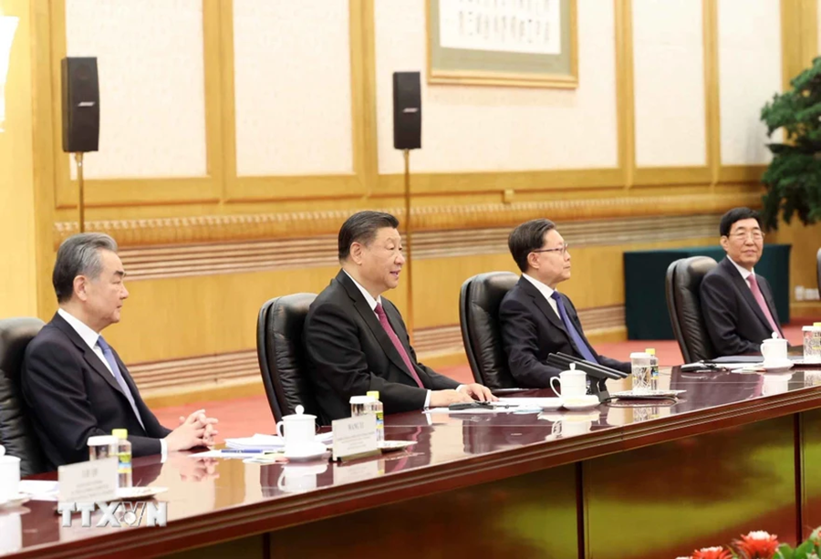 chu-tich-quoc-hoi-vuong-dinh-hue-5.png
