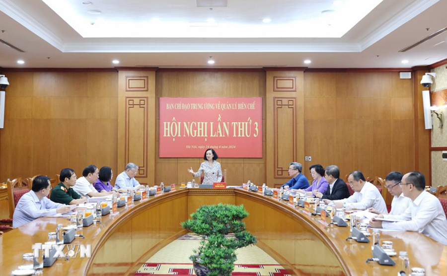 Thường trực Ban Bí thư: Các địa phương tham mưu Bộ Chính trị về giao, quản lý biên chế