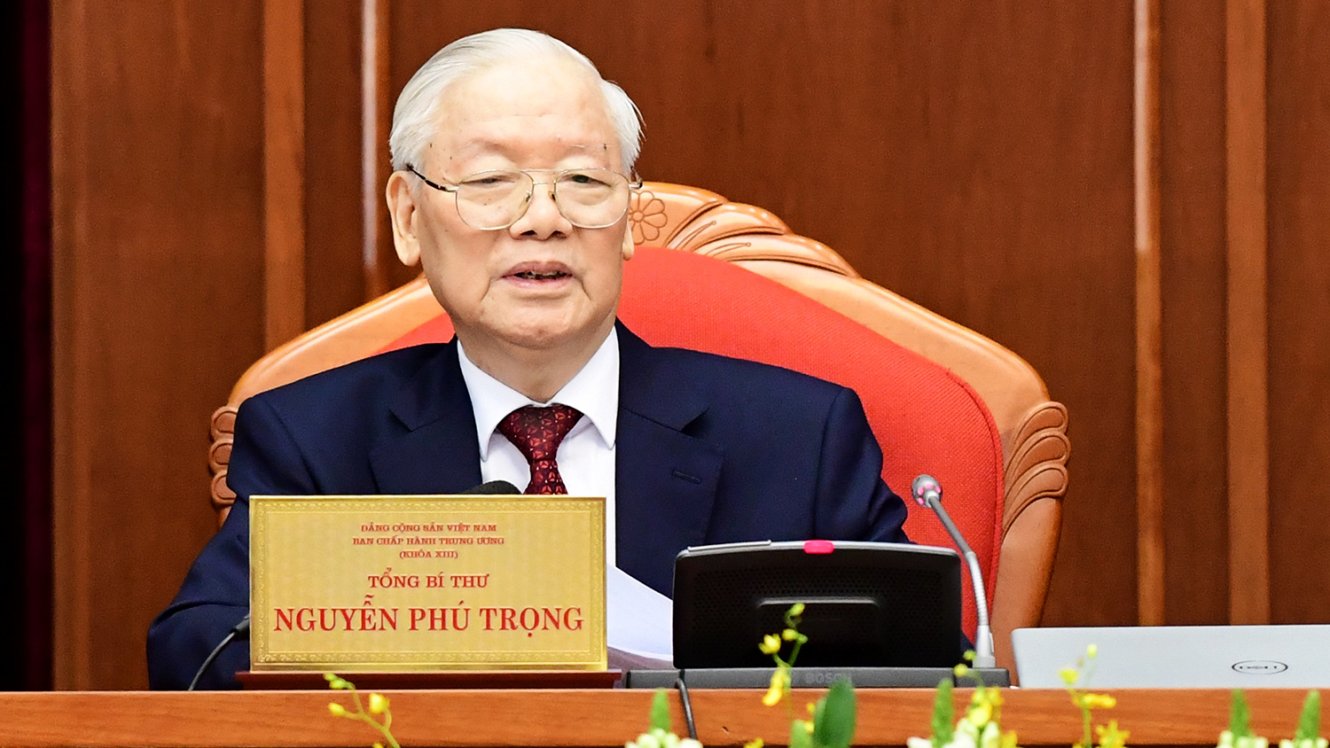 Bộ Chính trị: Cán bộ phải trọng danh dự, không cơ hội chính trị, tham vọng quyền lực