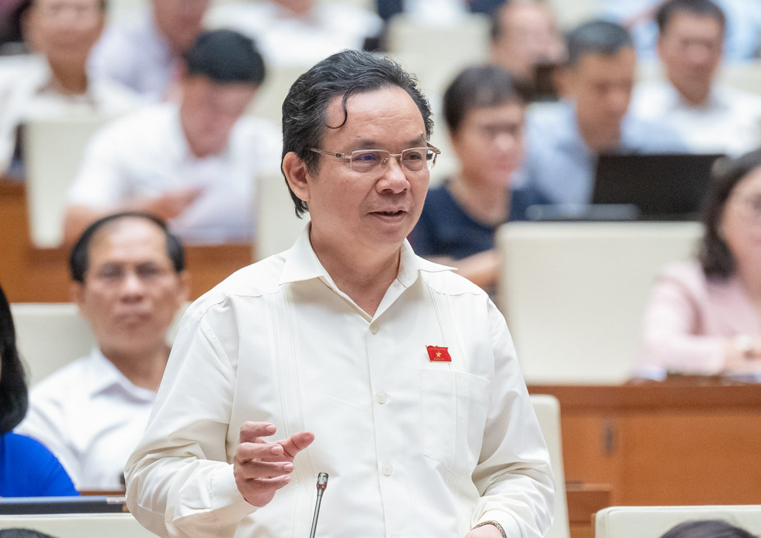 du-an-1-luat-sua-4-luat-som-ngay-nao-nguoi-dan-duoc-huong-loi-ngay-do-hoang-van-cuong.jpg