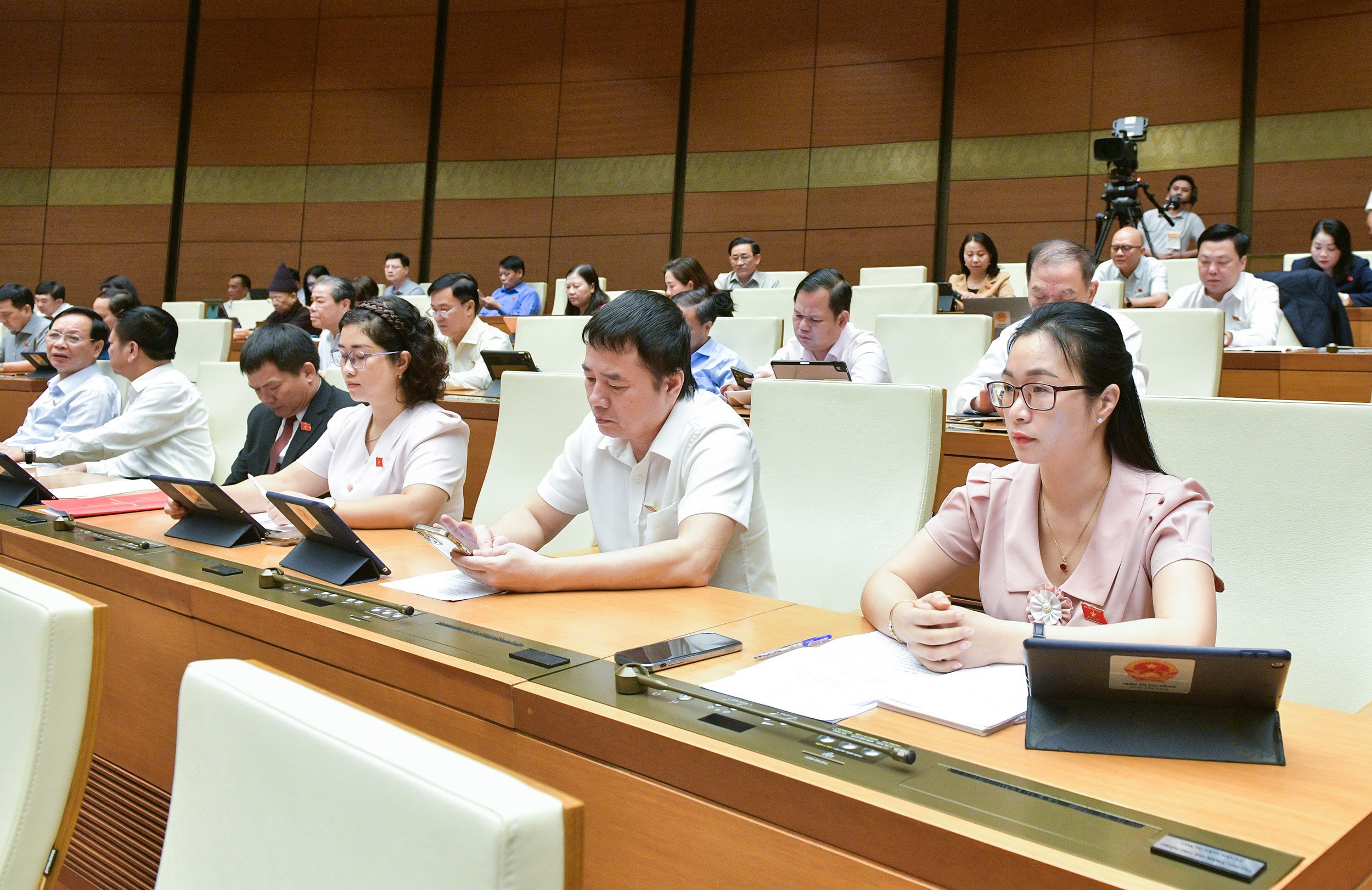 xay-dung-sai-phep-xay-tren-dat-bi-lan-chiem-se-bi-cat-dien-nuoc-luat-thu-do-sua-doi.jpg