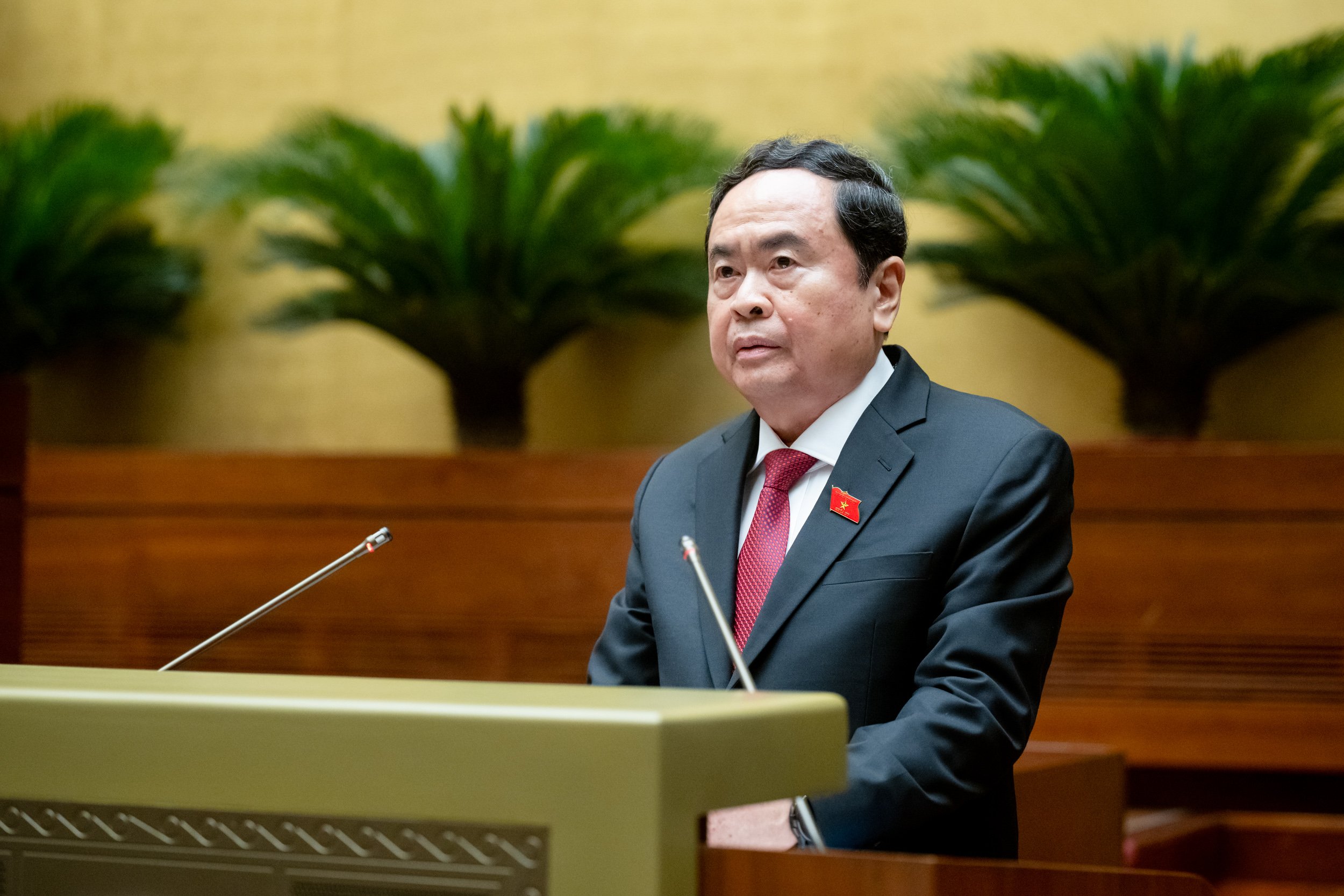 quoc-hoi-thong-qua-9-nghi-quyet-lien-quan-cong-tac-nhan-su-tran-thanh-man.jpg