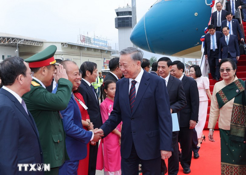 ttxvn-1107-chu-tich-nuoc-to-lam-lao-5-5815.jpg