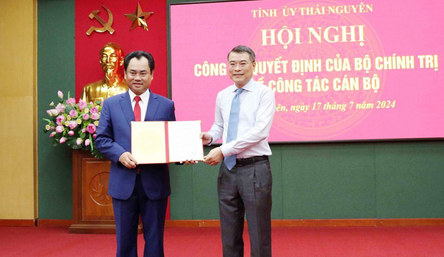 bo-chinh-tri-chuan-y-nhan-su-moi-tinh-thai-nguyen.jpg