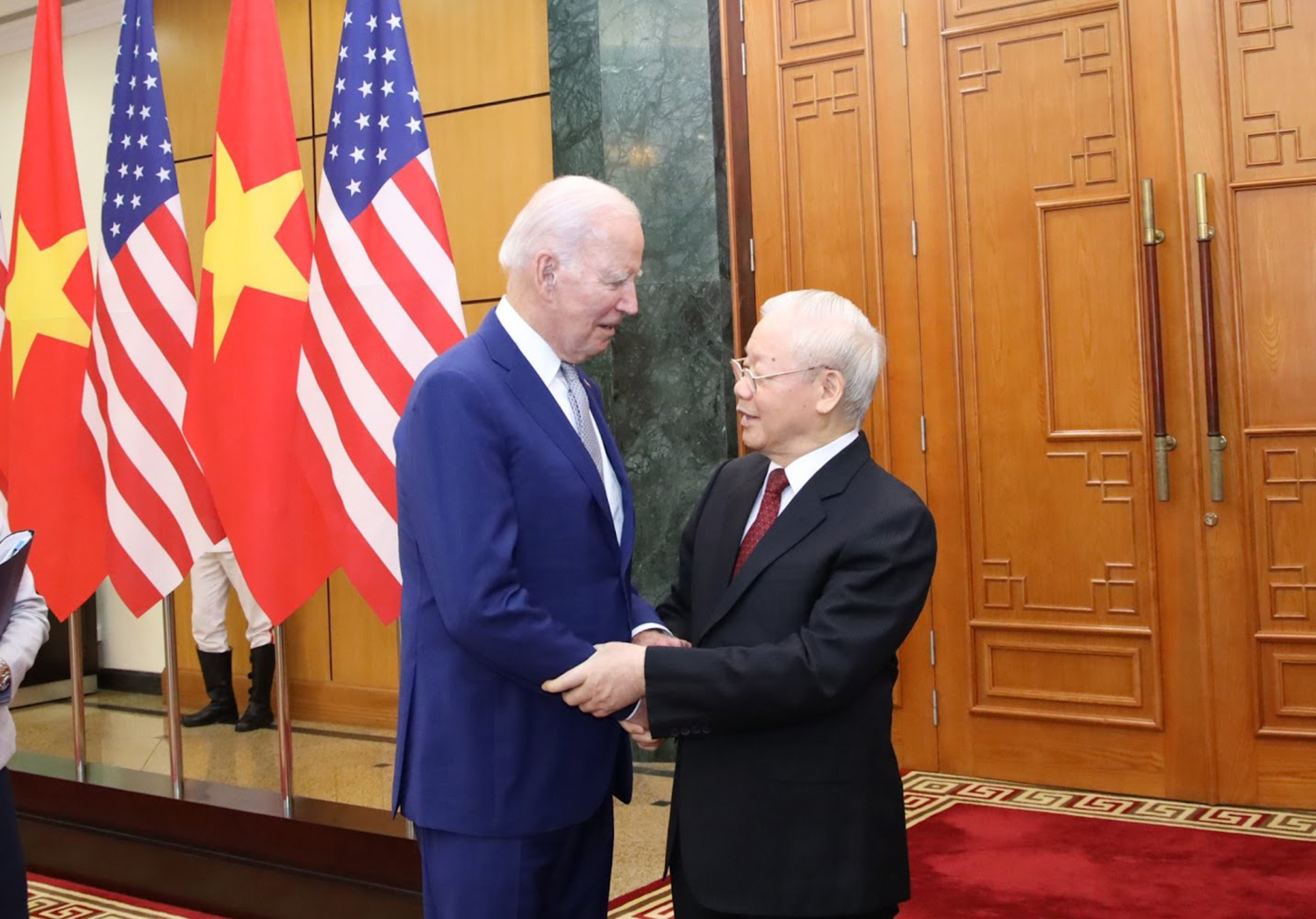 mot-so-hinh-anh-noi-bat-cua-tong-bi-thu-nguyen-phu-trong-1.jpg