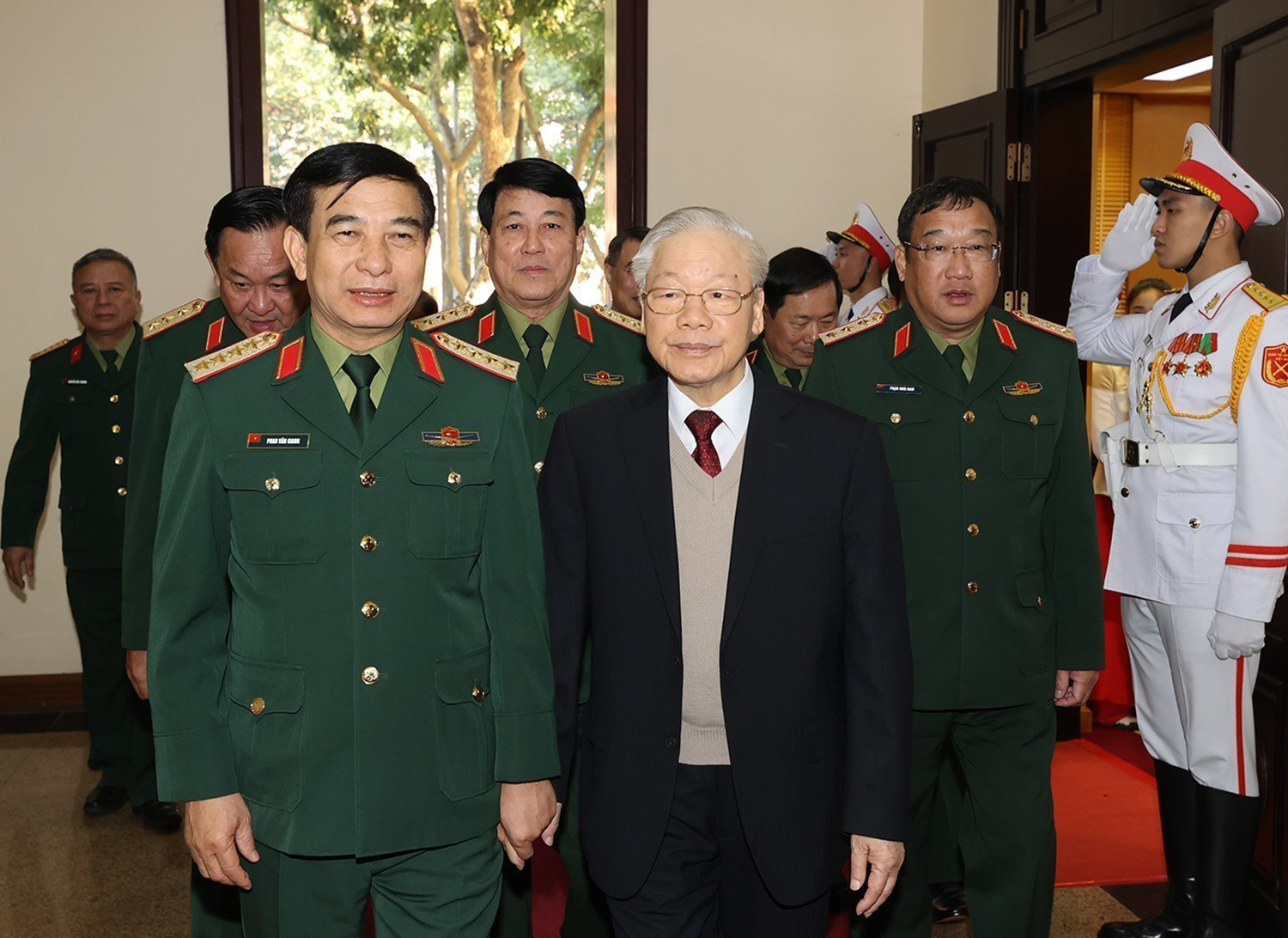 mot-so-hinh-anh-noi-bat-cua-tong-bi-thu-nguyen-phu-trong-3.jpeg