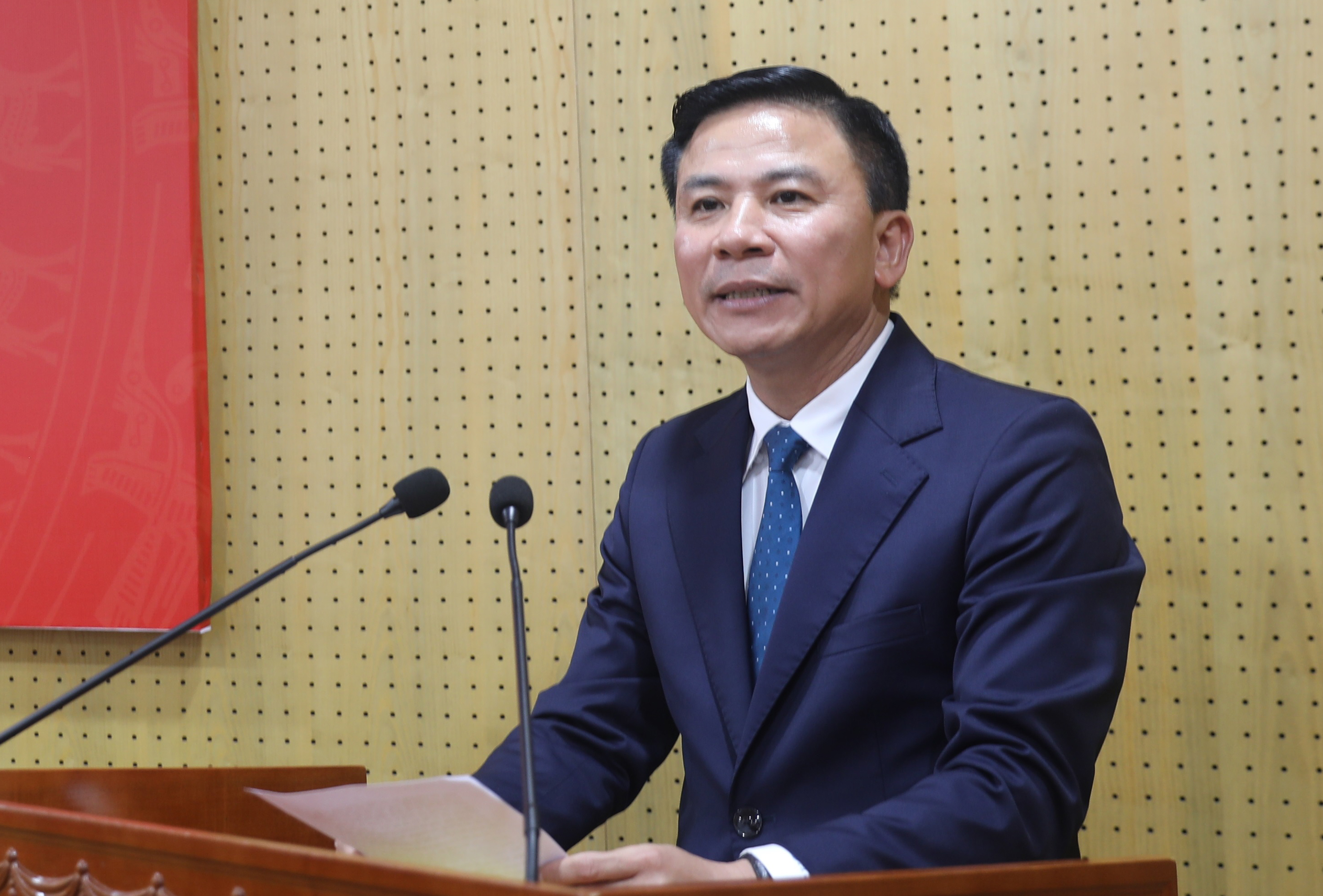 bi-thu-thanh-hoa-do-trong-hung.jpg