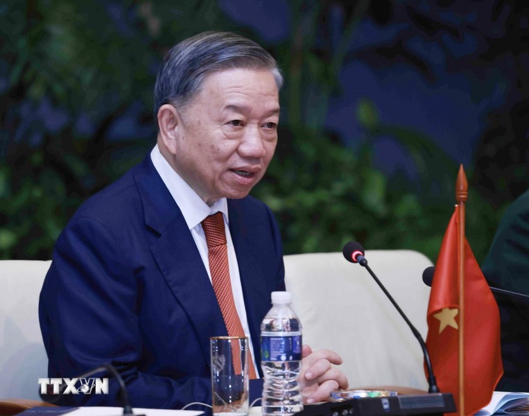viet-nam-cuba-xa-nhau-hang-van-dam-nhung-long-dan-hai-nuoc-gan-nhau-nhu-anh-em-mot-nha-2.jpg