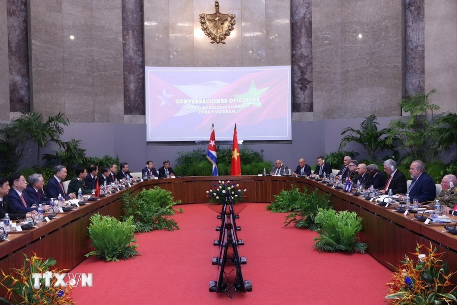 Việt Nam - Cuba xa nhau hàng vạn dặm nhưng lòng dân hai nước gần nhau như anh em một nhà