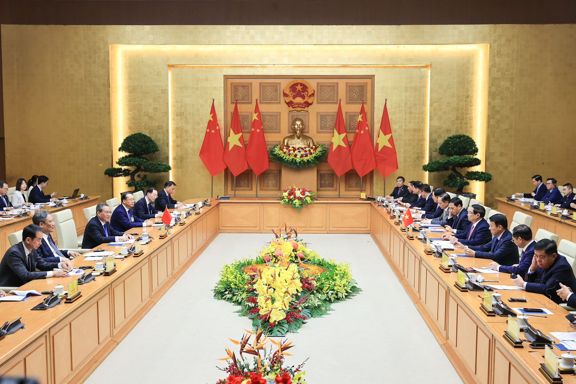 Thu-tuong-pham-minh-chinh-hoi-dam-thu-tuong-trung-quoc-ly-cuong-2.jpg