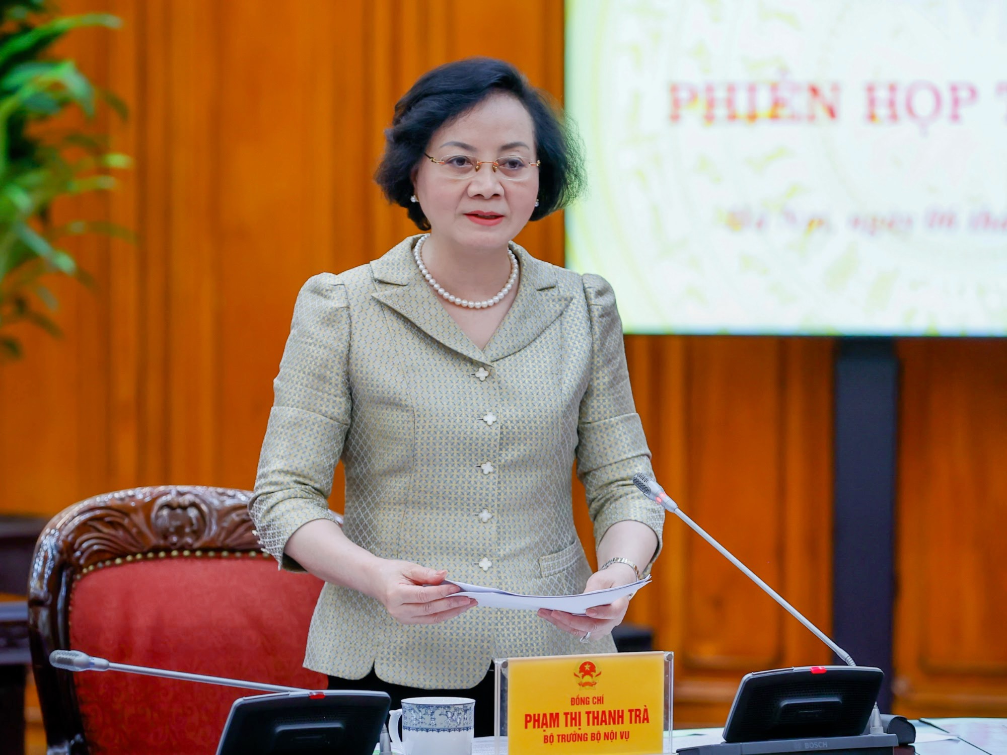 Đề xuất nhiều quy định mạnh mẽ hơn với công chức không hoàn thành nhiệm vụ bộ nội vụ