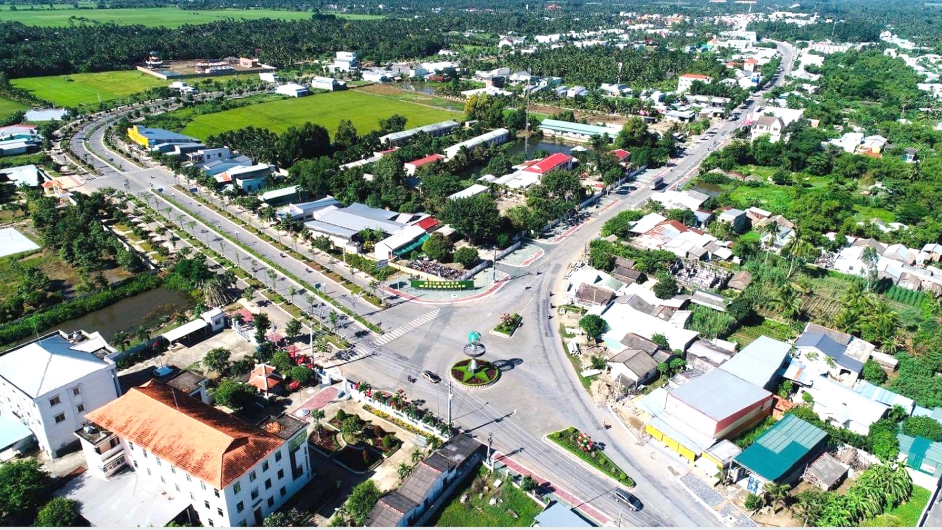 Dừng sử dụng người hoạt động không chuyên trách ở cấp xã