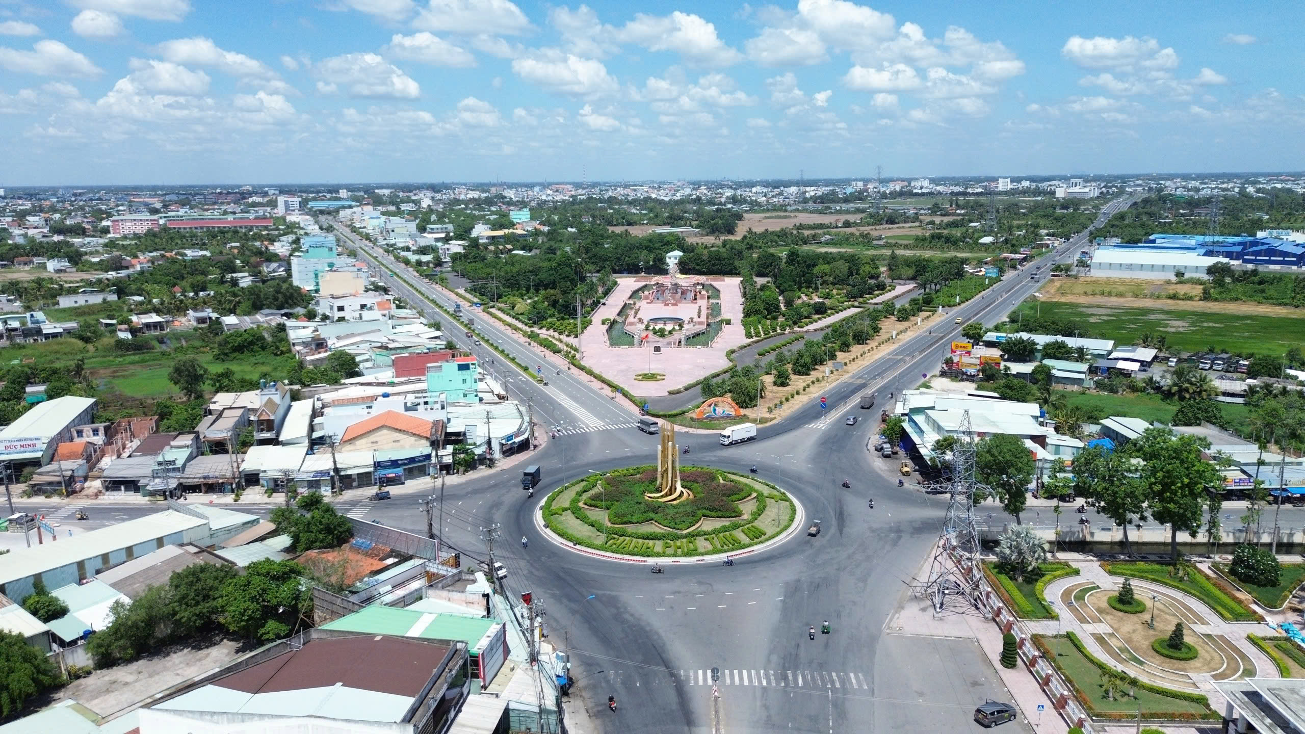 Chính phủ thông qua đề án cả nước có 34 tỉnh thành, 3.321 xã phường; có 13 đặc khu đơn vị hành chính