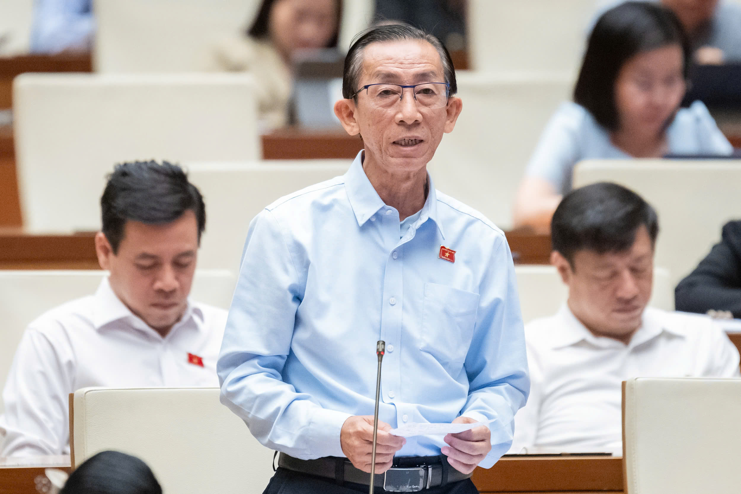 dai-bieu-tran-hoang-ngan-moi-quoc-gia-chi-co-mot-vai-tap-doan-lon-ve-khoa-hoc-cong-nghe.jpg