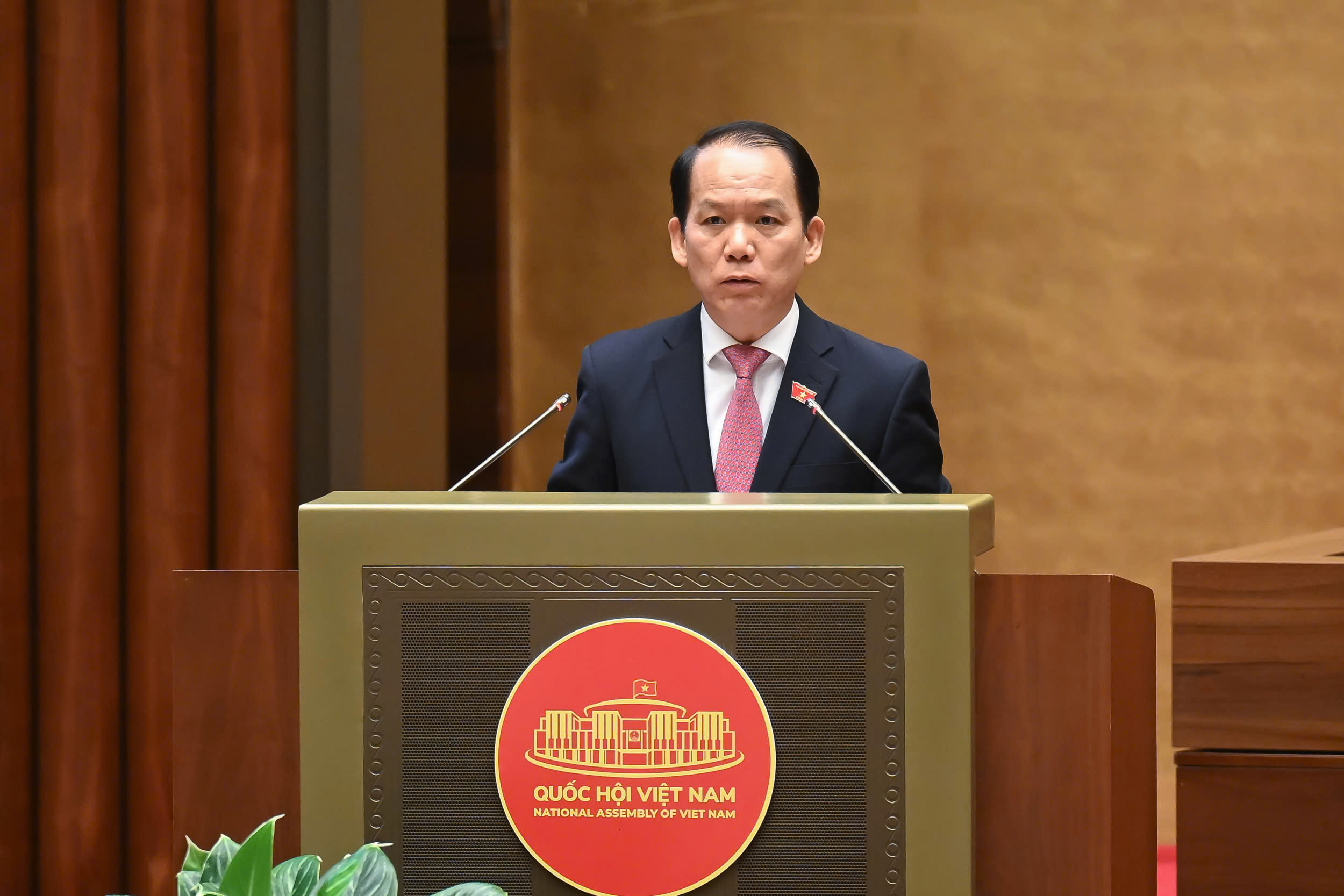 dai-bieu-hdnd-xa-co-quyen-chat-van-chanh-an-vien-truong-khu-vuc-hoang-thanh-tung.jpg