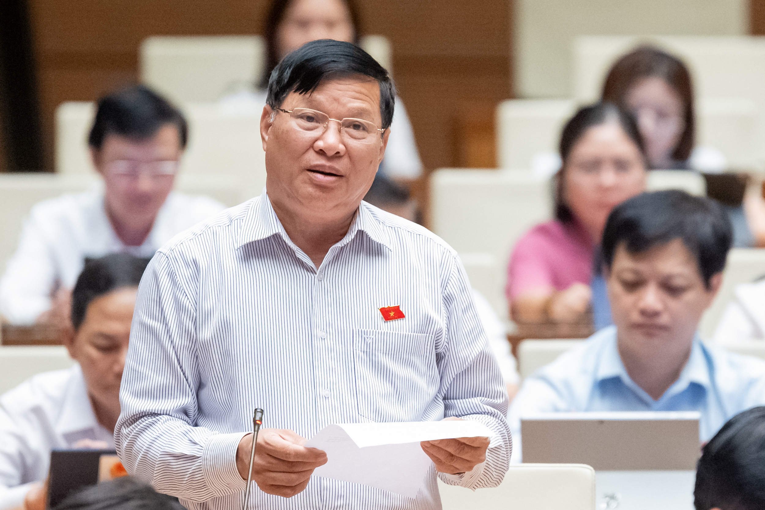 dai-bieu-hdnd-xa-co-quyen-chat-van-chanh-an-vien-truong-khu-vuc-tran-van-tien.jpg