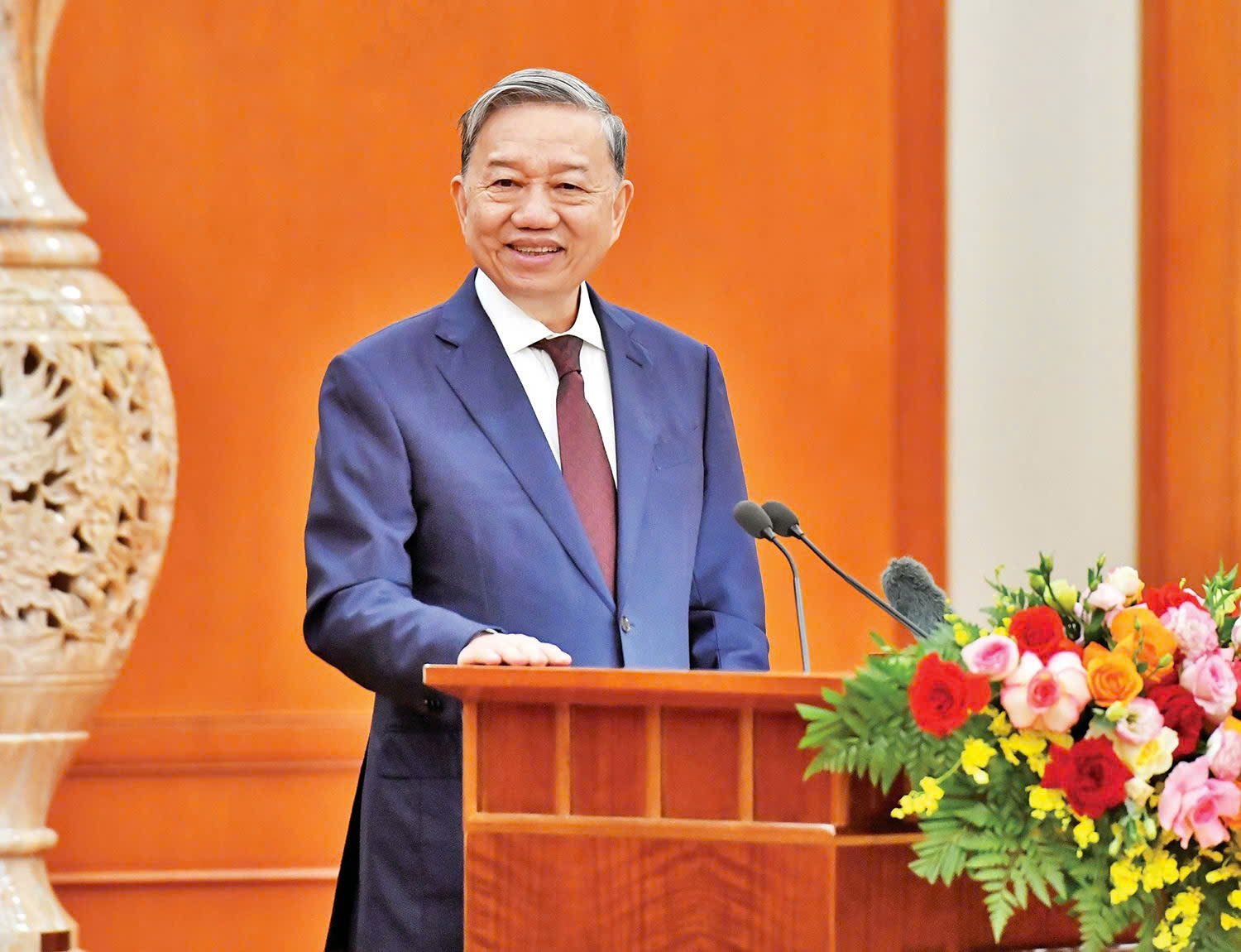 tong-bi-thu-to-lam-ky-quyet-dinh-lap-23-dang-bo-moi-cua-tinh-tp-sau-sap-nhap.jpg