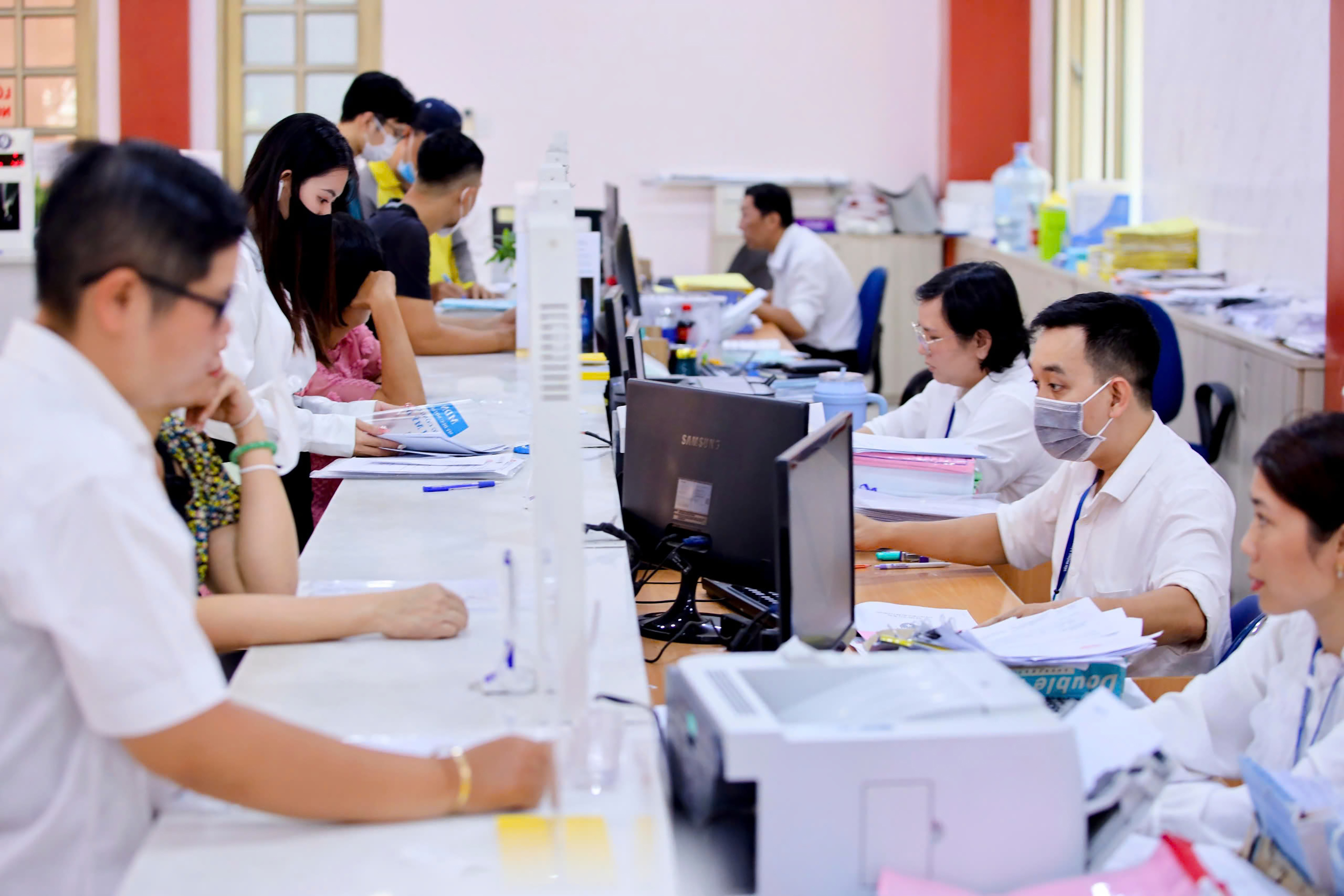 Đã chi gần 27.000 tỉ đồng cho 25.600 cán bộ, công chức nghỉ việc trên cả nước bộ nội vụ
