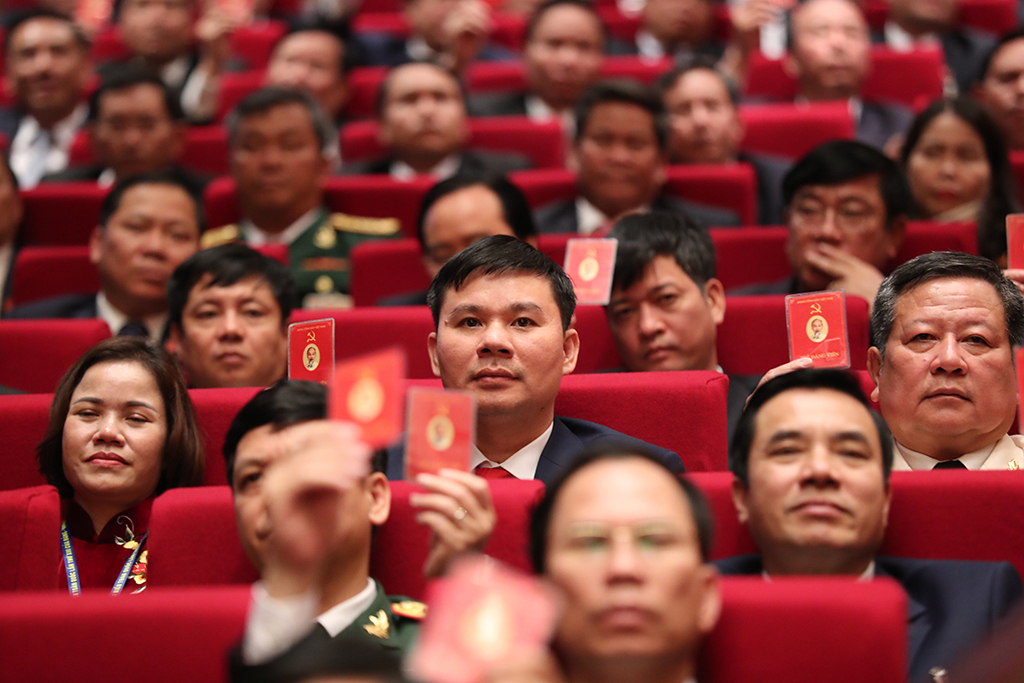 Ban Bí thư yêu cầu đổi Thẻ đảng viên trong toàn Đảng