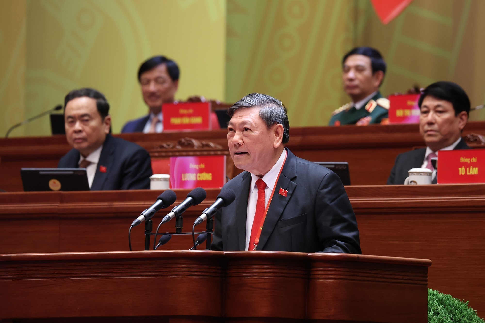 nhiem-ky-xiii-da-xem-xet-xu-ly-nhieu-vu-an-vu-viec-lon-xay-ra-tai-van-thinh-phat-cong-ty-viet-a-sai-gon-dai-ninh-dai-hoi-xiv-tran-van-ron-ttxvn.jpg