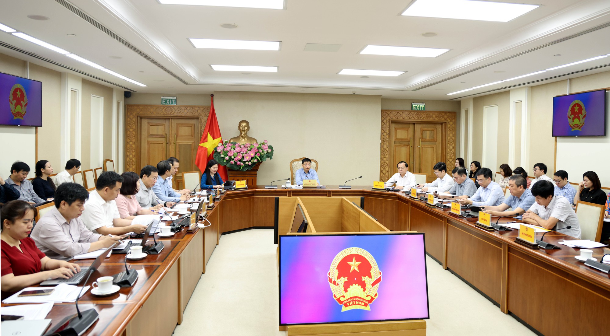 pho-thu-tuong-khong-loi-dung-bien-dong-de-tang-gia-bat-hop-ly.jpg