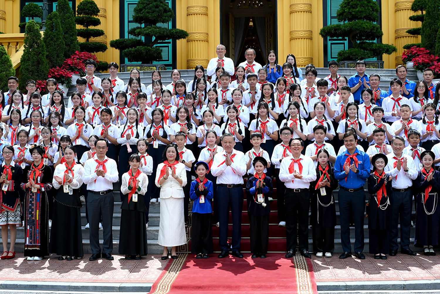 to-lam-nhan-dan.jpg