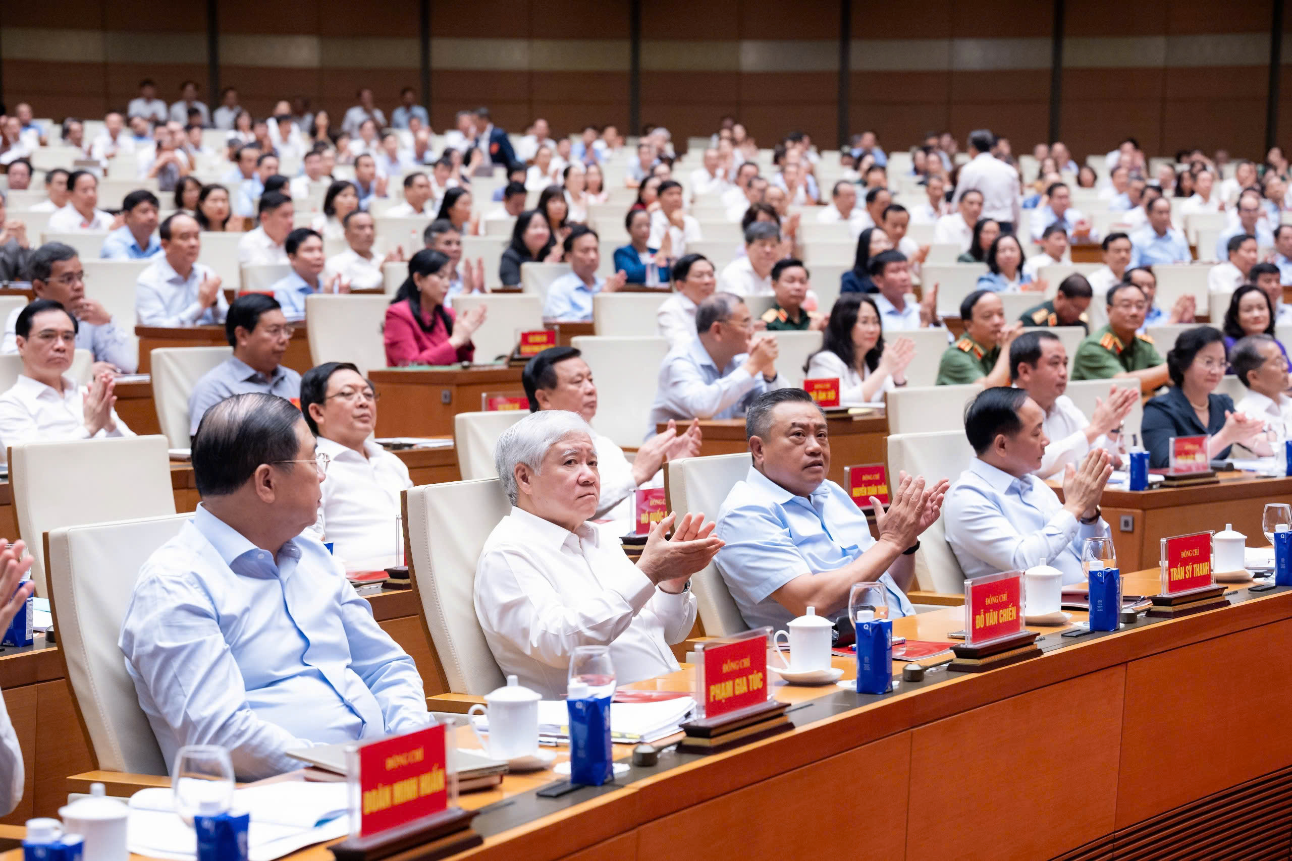 tong-bi-thu-chu-tich-nuoc-to-lam-neu-5-dinh-huong-lon-trong-duong-loi-doi-ngoai-3.jpg