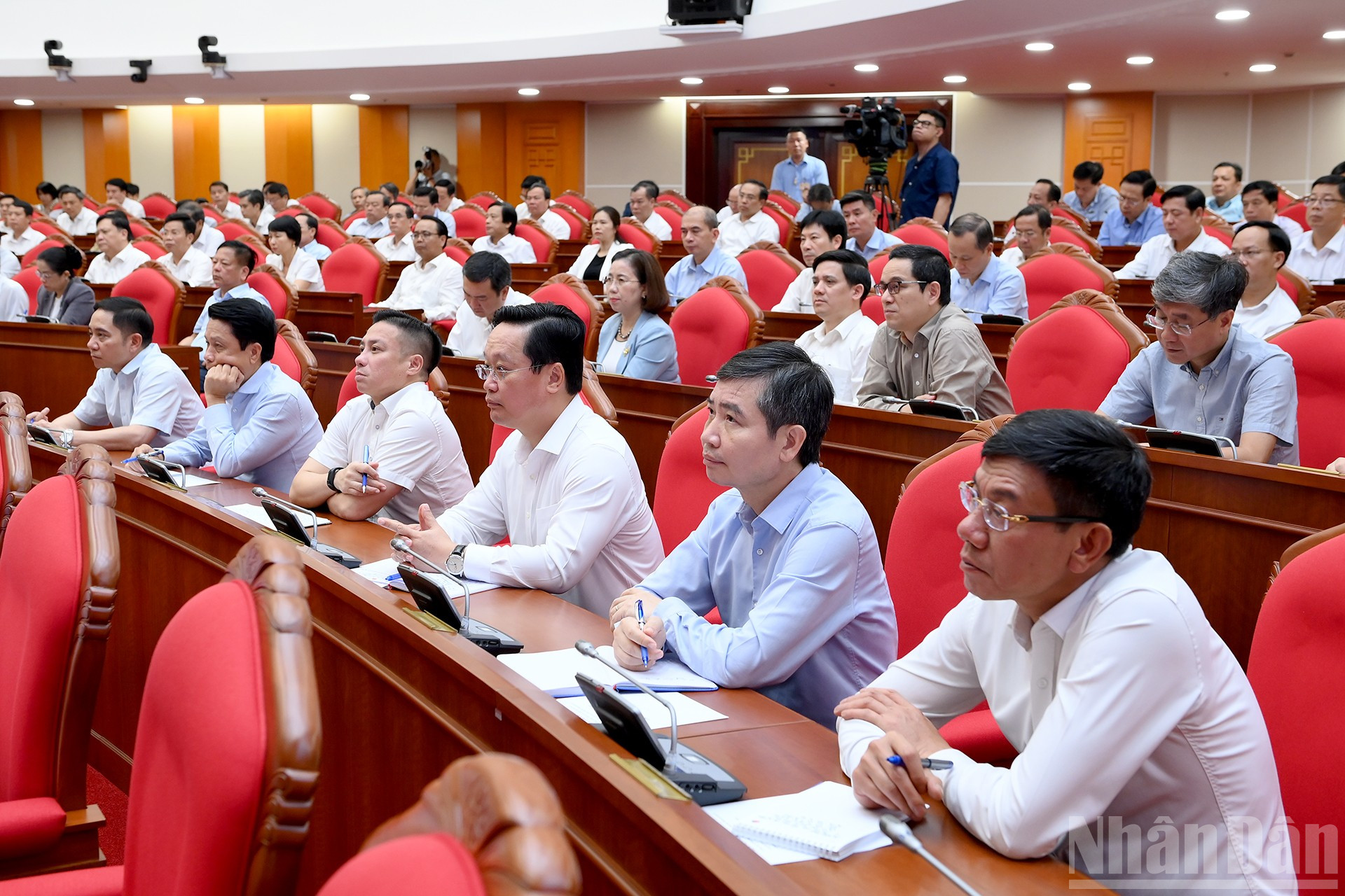 tong-bi-thu-chu-tich-nuoc-khac-phuc-nhan-thuc-coi-quy-hoach-la-giu-cho-la-xep-hang-den-luot-3.jpg