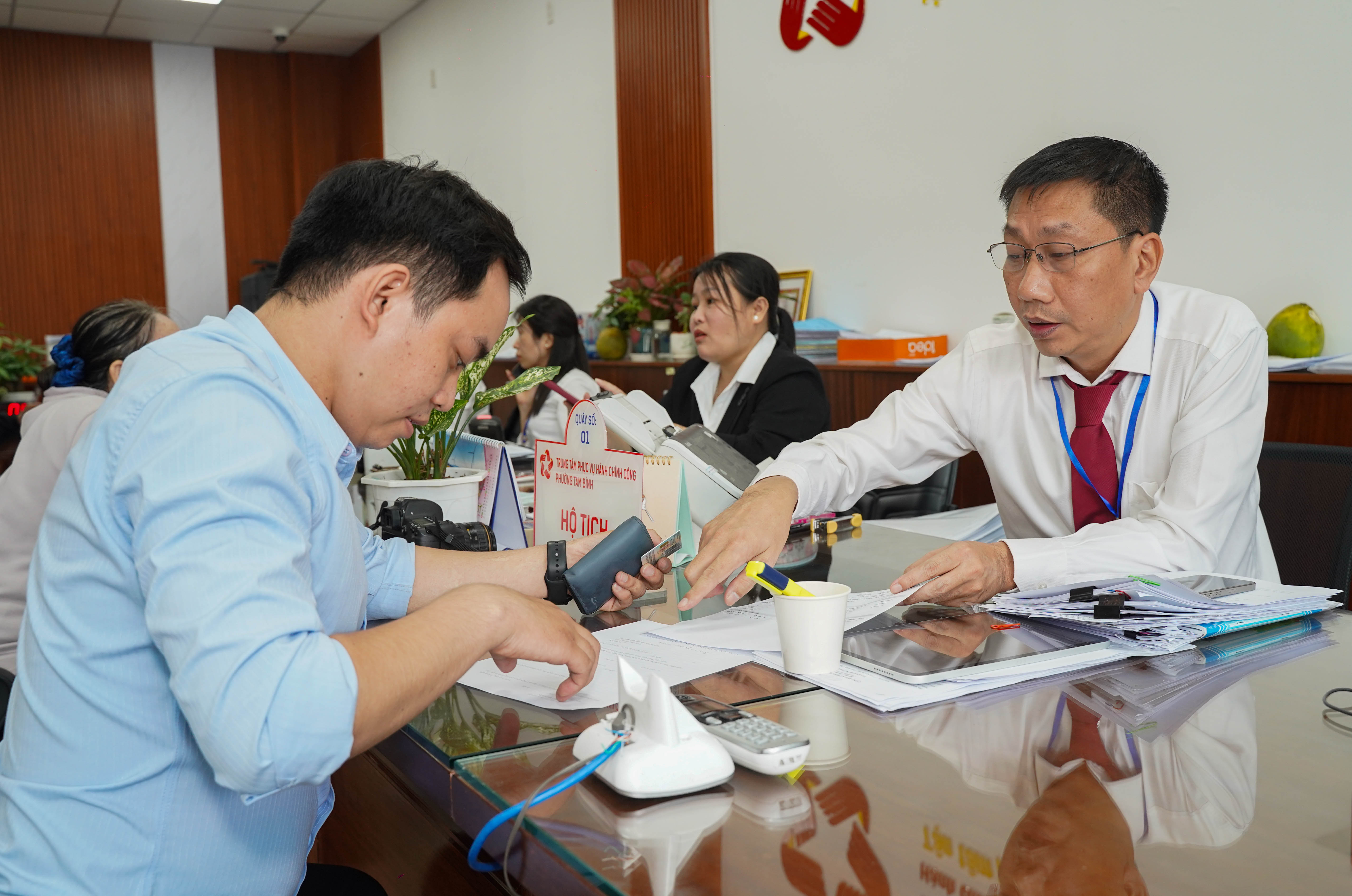 chinh-phu-neu-han-chot-phai-phe-duyet-vi-tri-viec-lam-vien-chuc-la1-7-2027-pham-hai.JPG