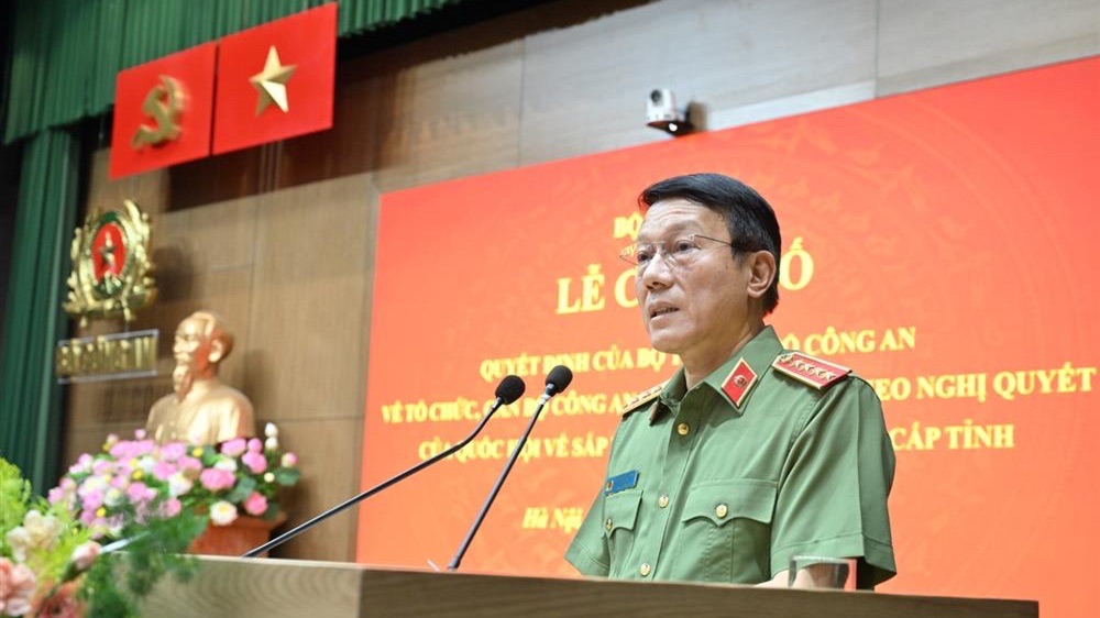 LƯƠNG TAM QUANG.jpg