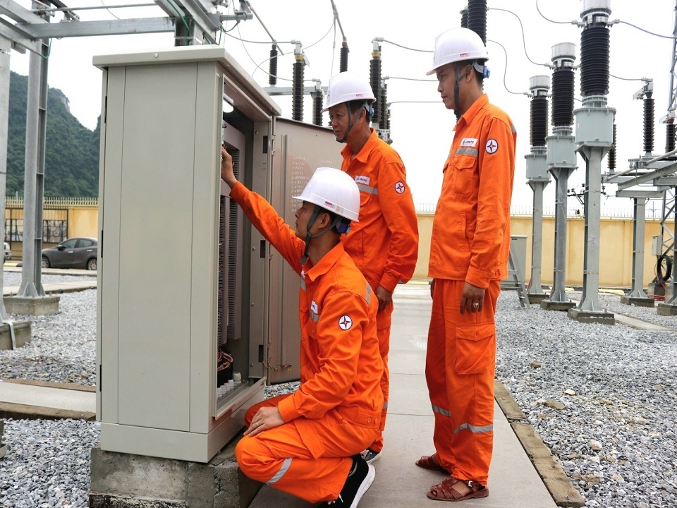 EVNNPC hiện tại đang quản lý hơn 90.000 trạm biến áp và hơn 100.000 MBA.