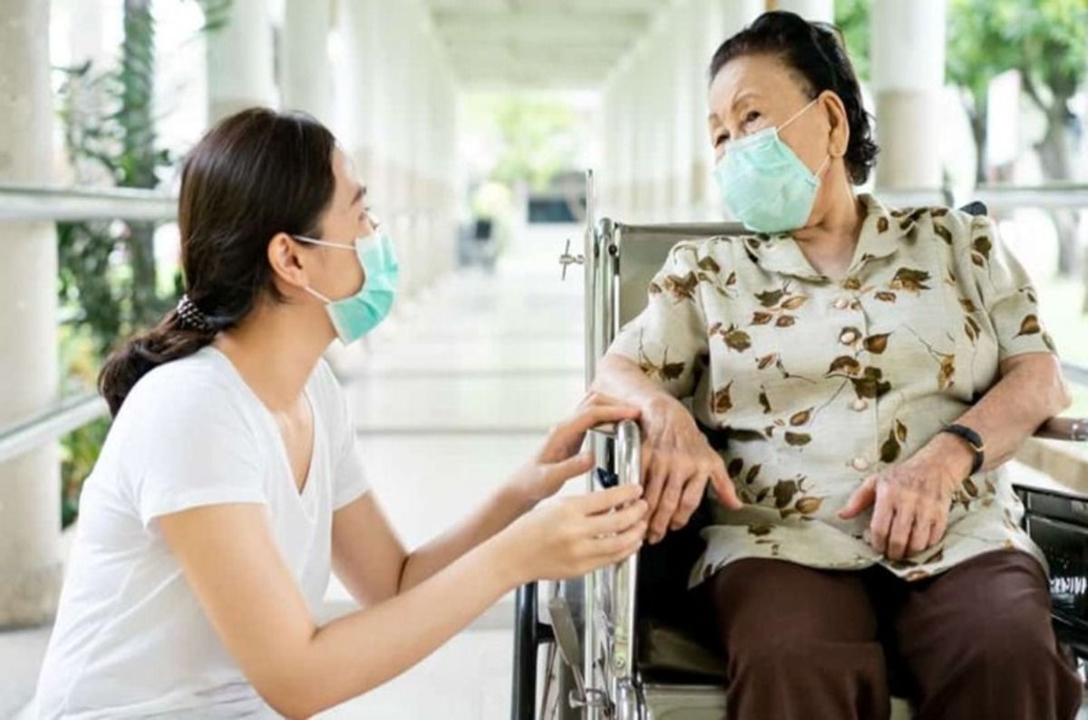 Hồng Phúc - Cung cấp dịch vụ giúp việc chăm người già tại Hà Nội và TP.HCM.jpg