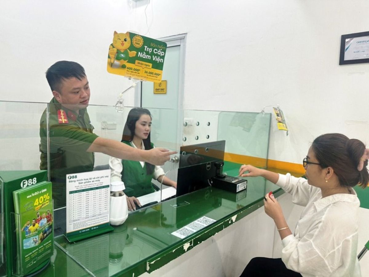 Công an Tỉnh Ninh Bình tập huấn cho F88 thực hiện việc xác thực danh tính công dân tại cơ sở kinh doanh dịch vụ cầm đồ (tháng 4-2024).jpg