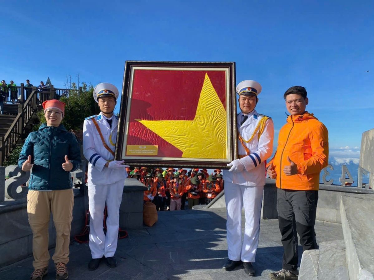 nhung-le-thuong-co-dac-biet-tren-noc-nha-dong-duong-dip-2-9-2.png