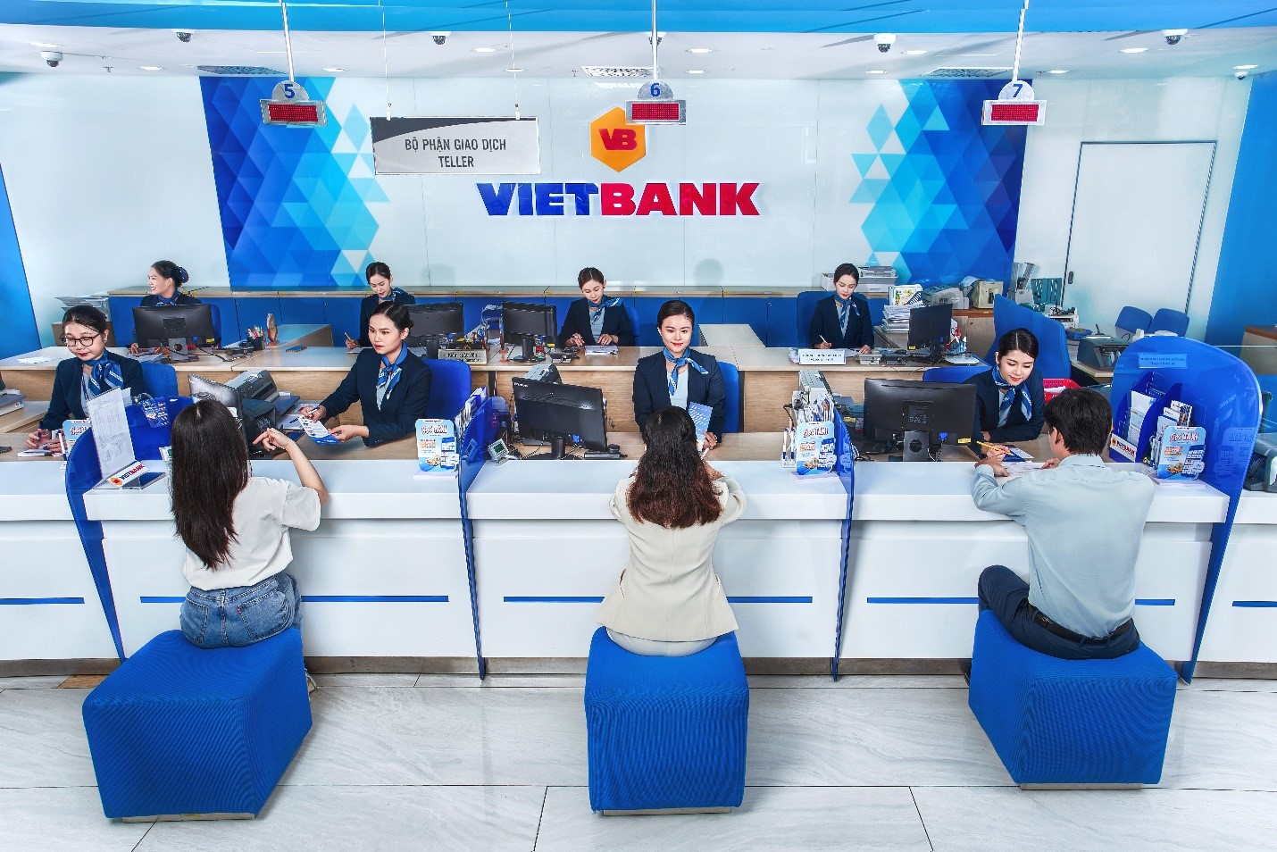 Vietbank tưng bừng khai trương Chi nhánh Bắc Ninh.jpg