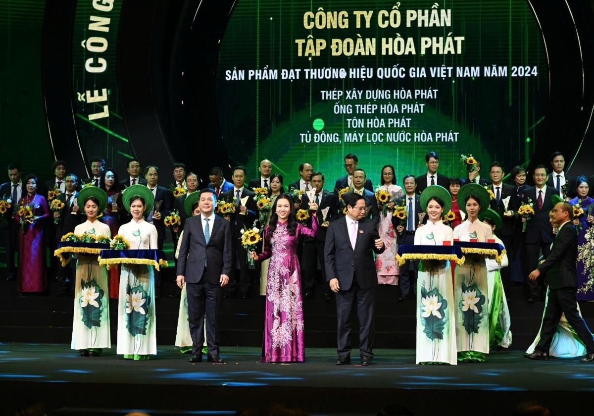 Hòa Phát được vinh danh là Thương hiệu Quốc gia lần thứ 7 liên tiếp.jpg