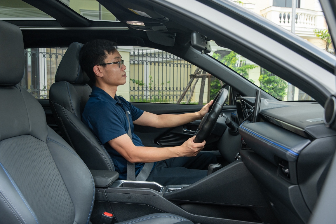 doanh-so-toyota-yaris-cross-hev-tang-toc-nho-thi-truong-dan-quen-voi-xang-e10-2.jpg