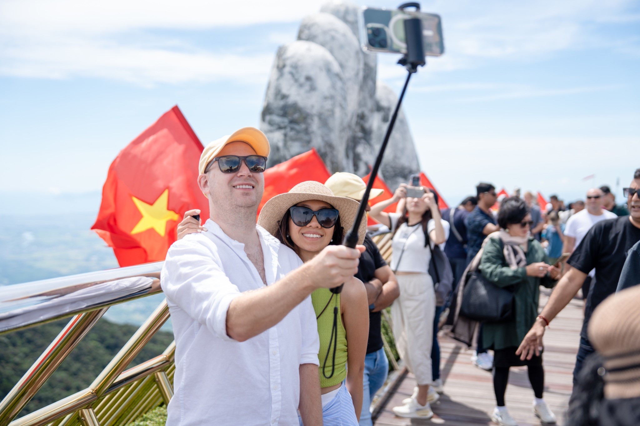 tu-phu-quoc-den-sa-pa-tap-chi-my-ly-giai-vi-sao-du-lich-viet-nam-but-toc-o-dong-nam-a.jpg
