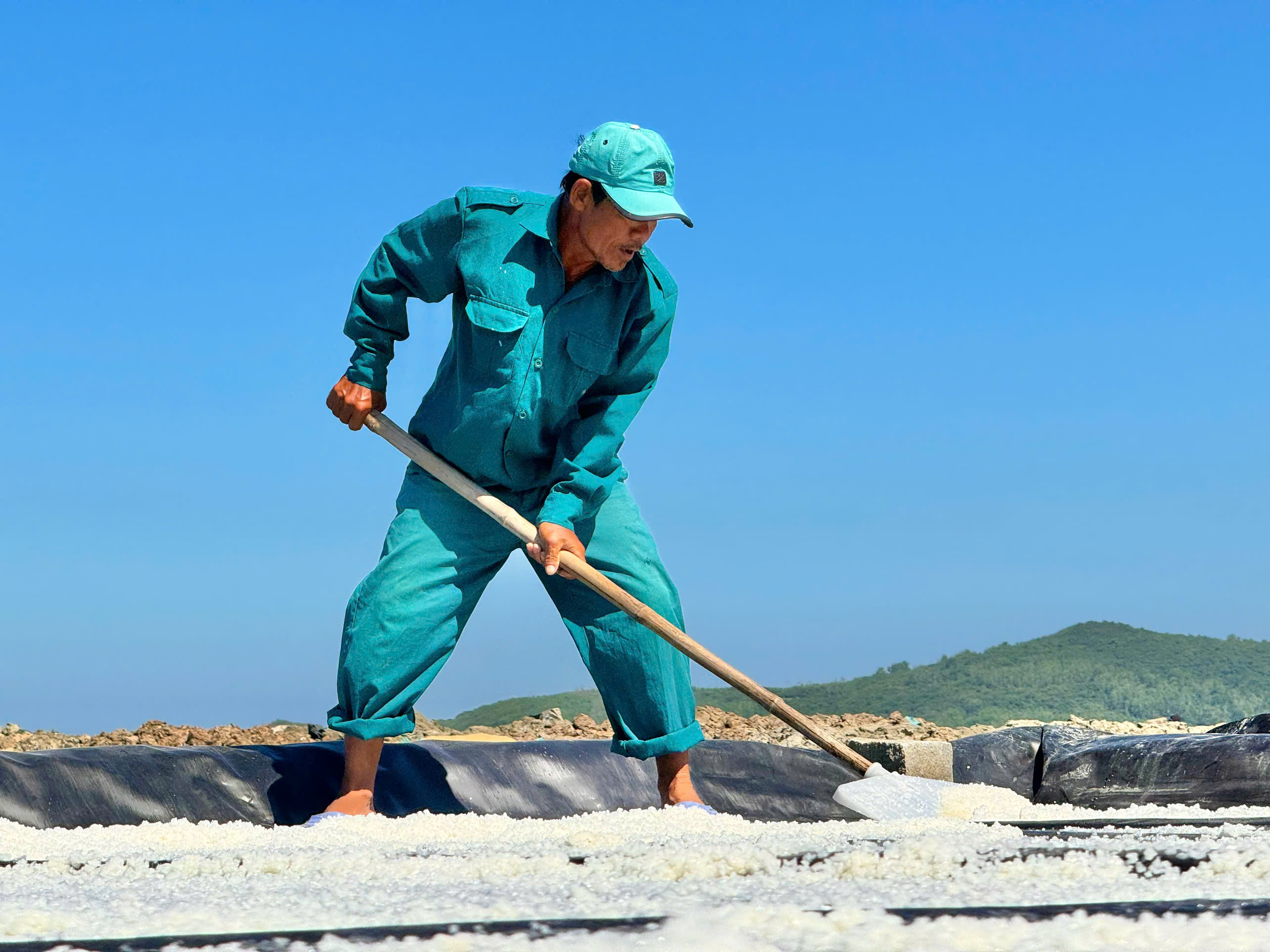 200-nam-nghe-lam-muoi-sa-huynh-o-quang-ngai- (17).jpg